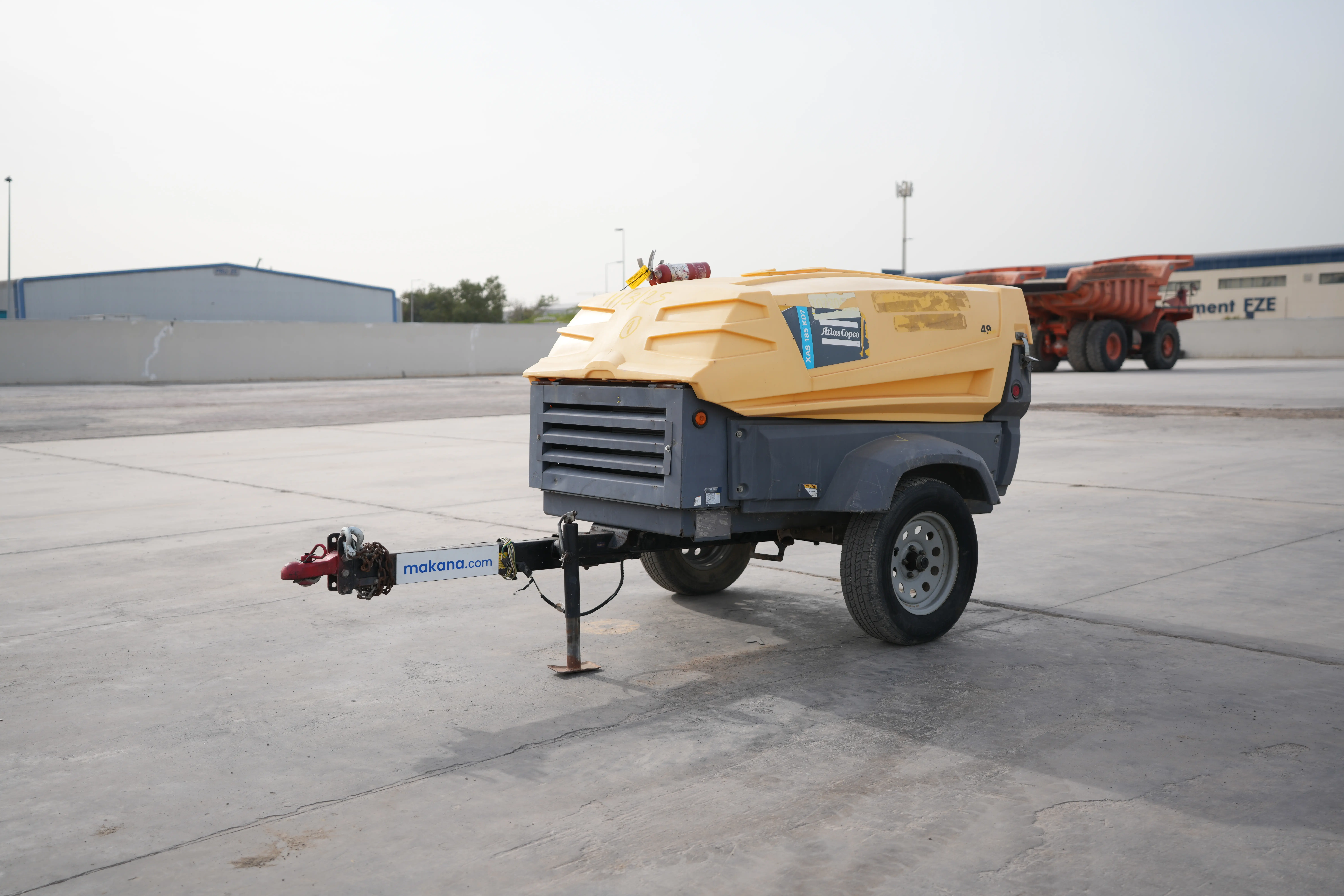 Product-Atlas Copco XAS 185 air compressor-exterior