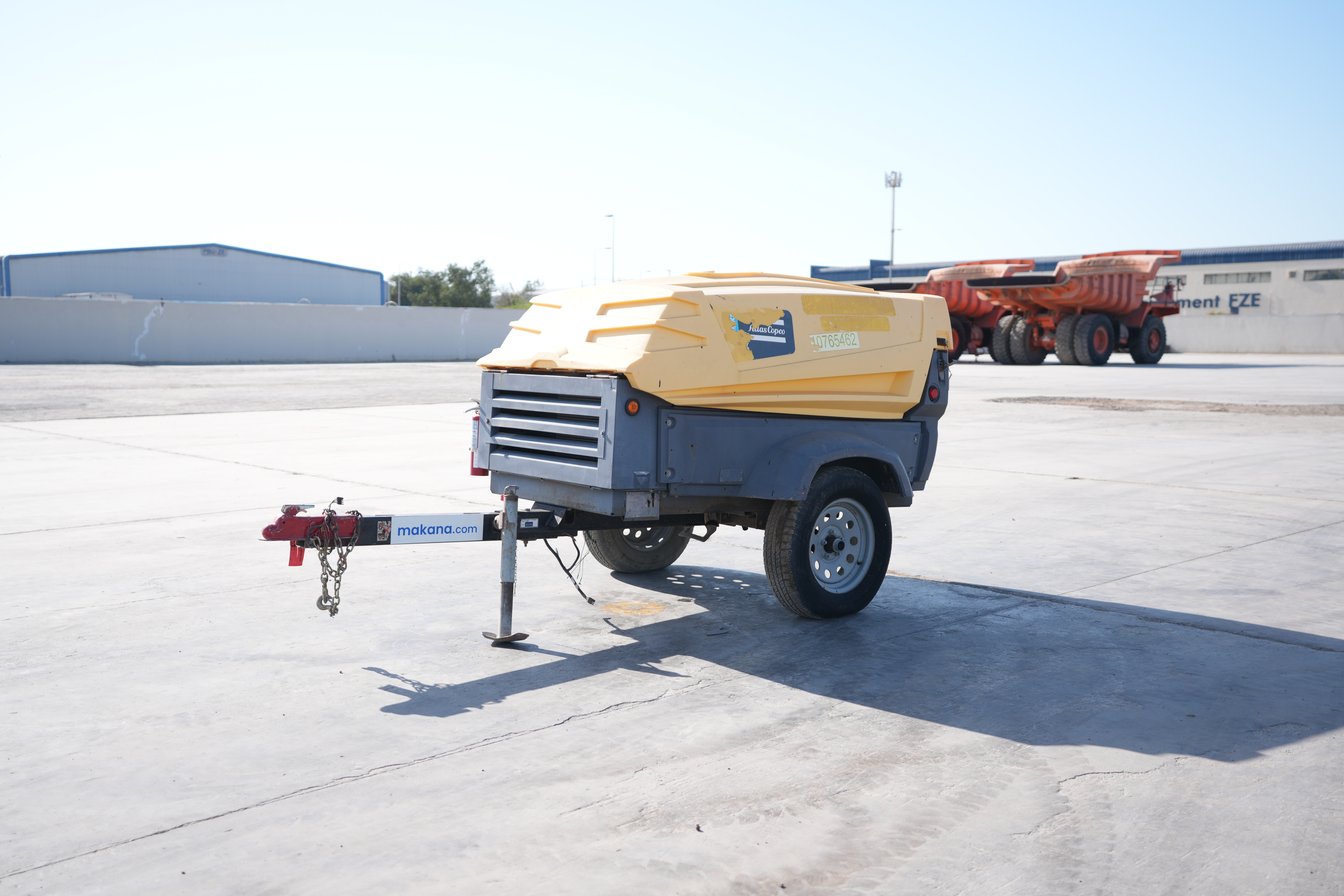 Product-Atlas Copco XAS 185 T4F air compressor-exterior