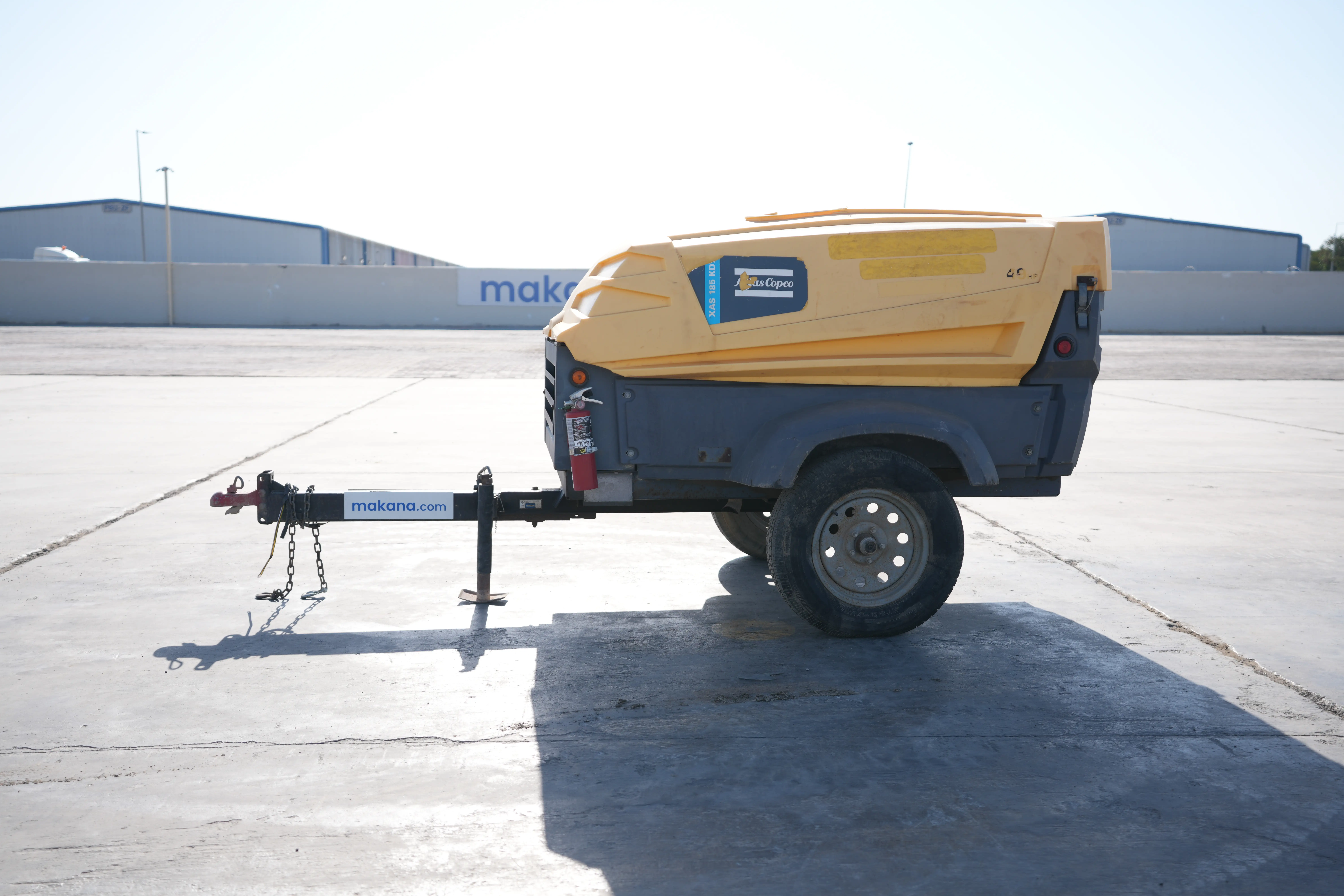Product-Atlas Copco XAS 185 T4F air compressor-exterior
