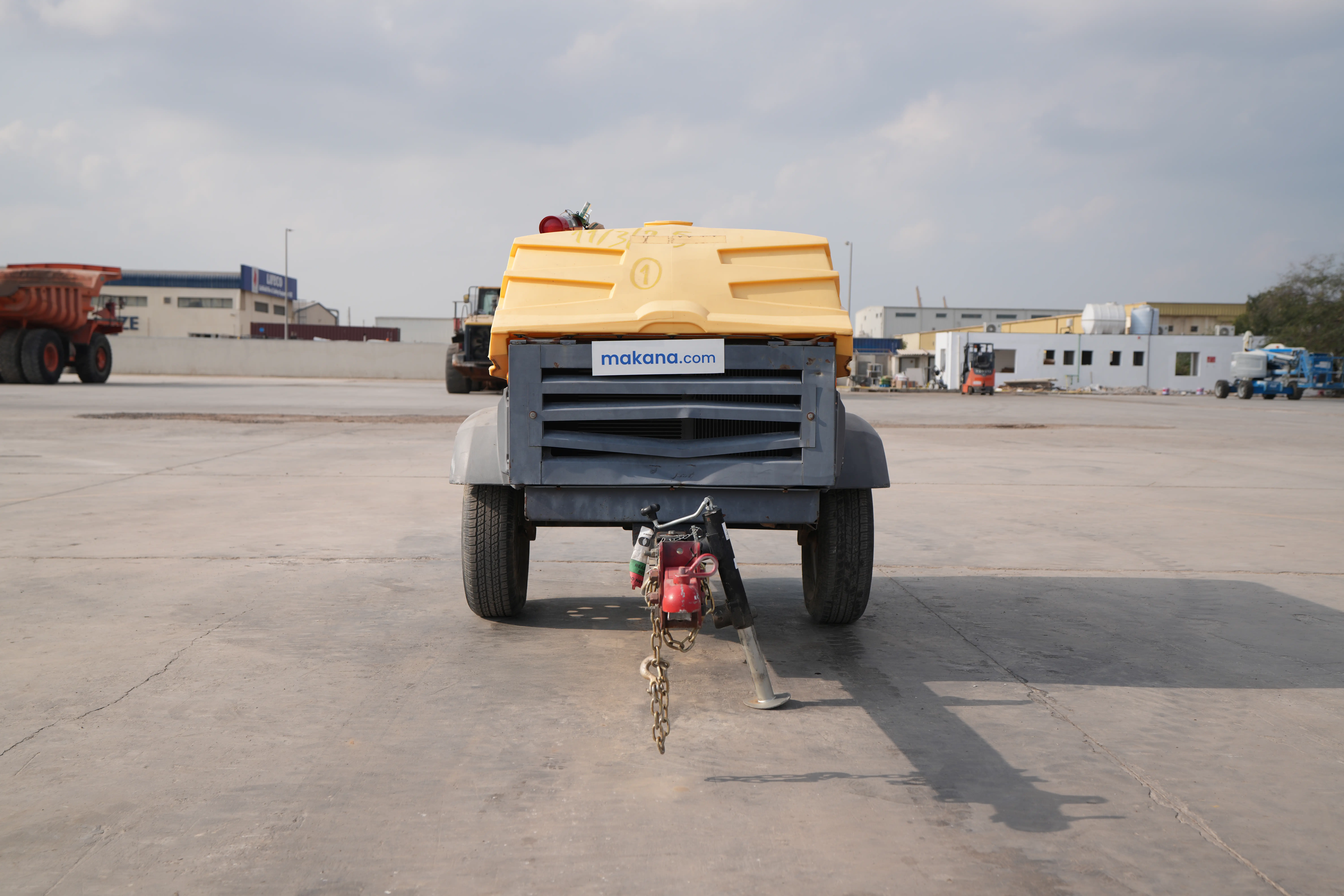 Product-Atlas Copco XAS 185 T4F air compressor-exterior