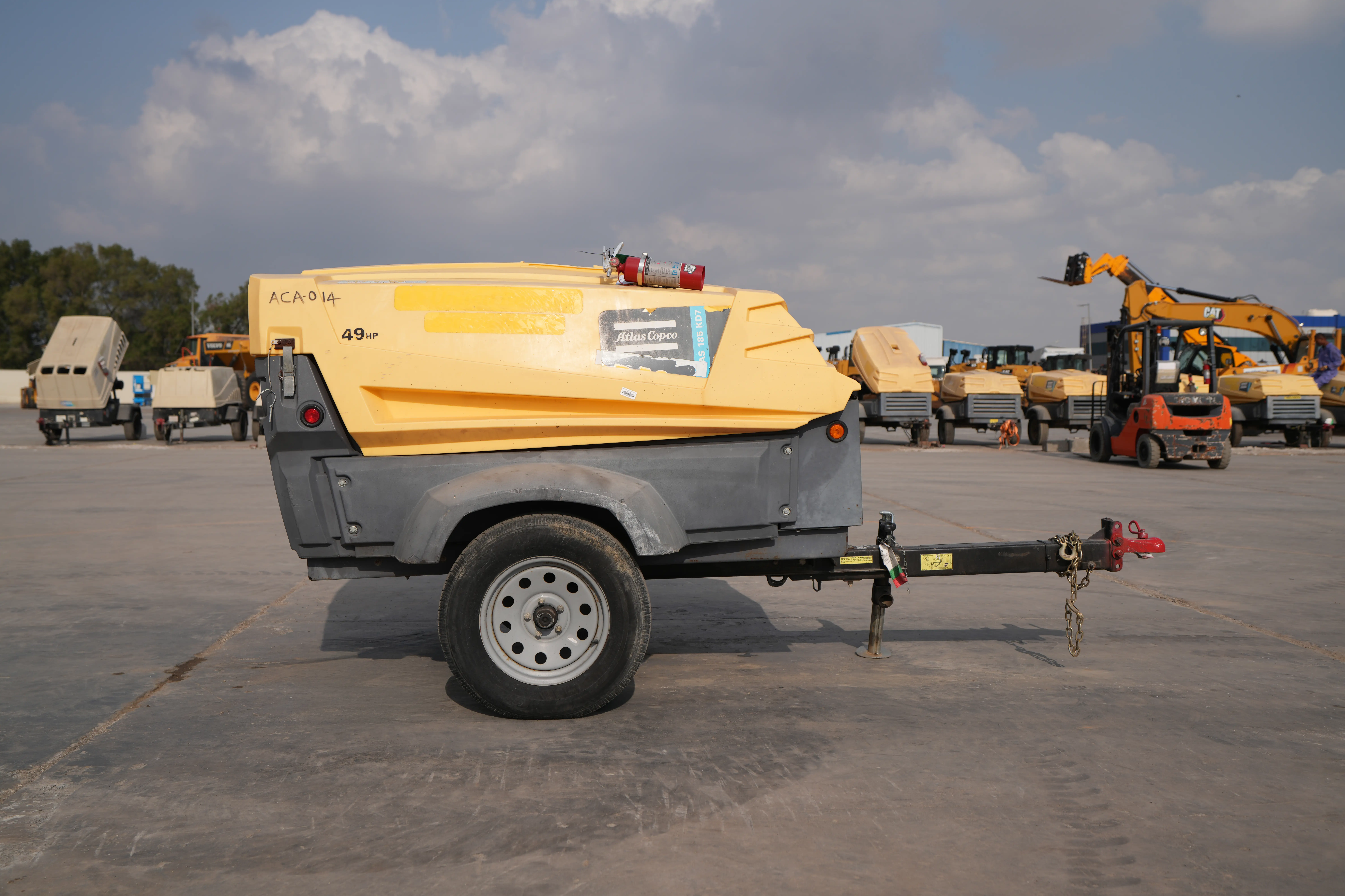 Product-Atlas Copco XAS 185 T4F air compressor-exterior
