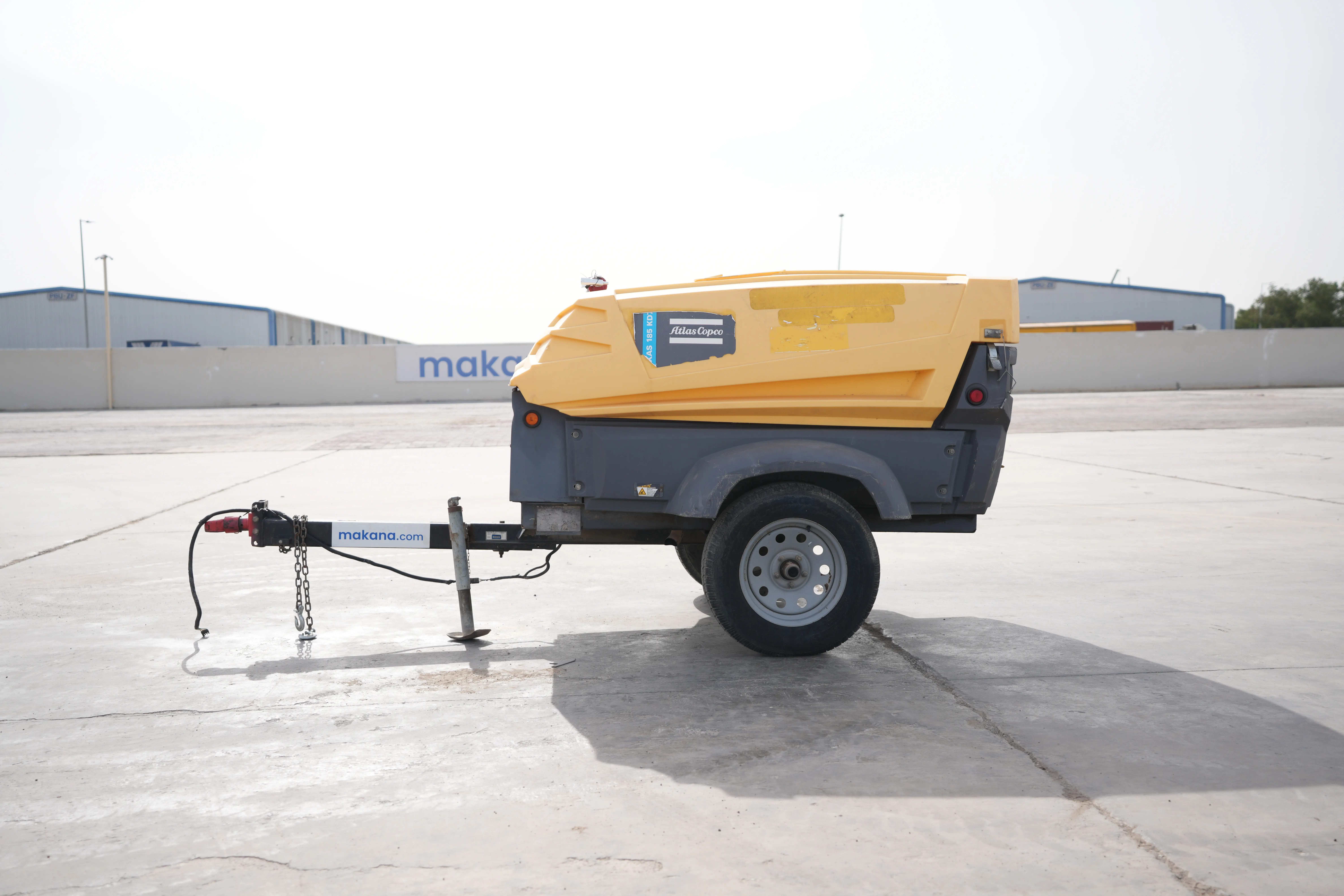Product-Atlas Copco XAS 185 air compressor-exterior