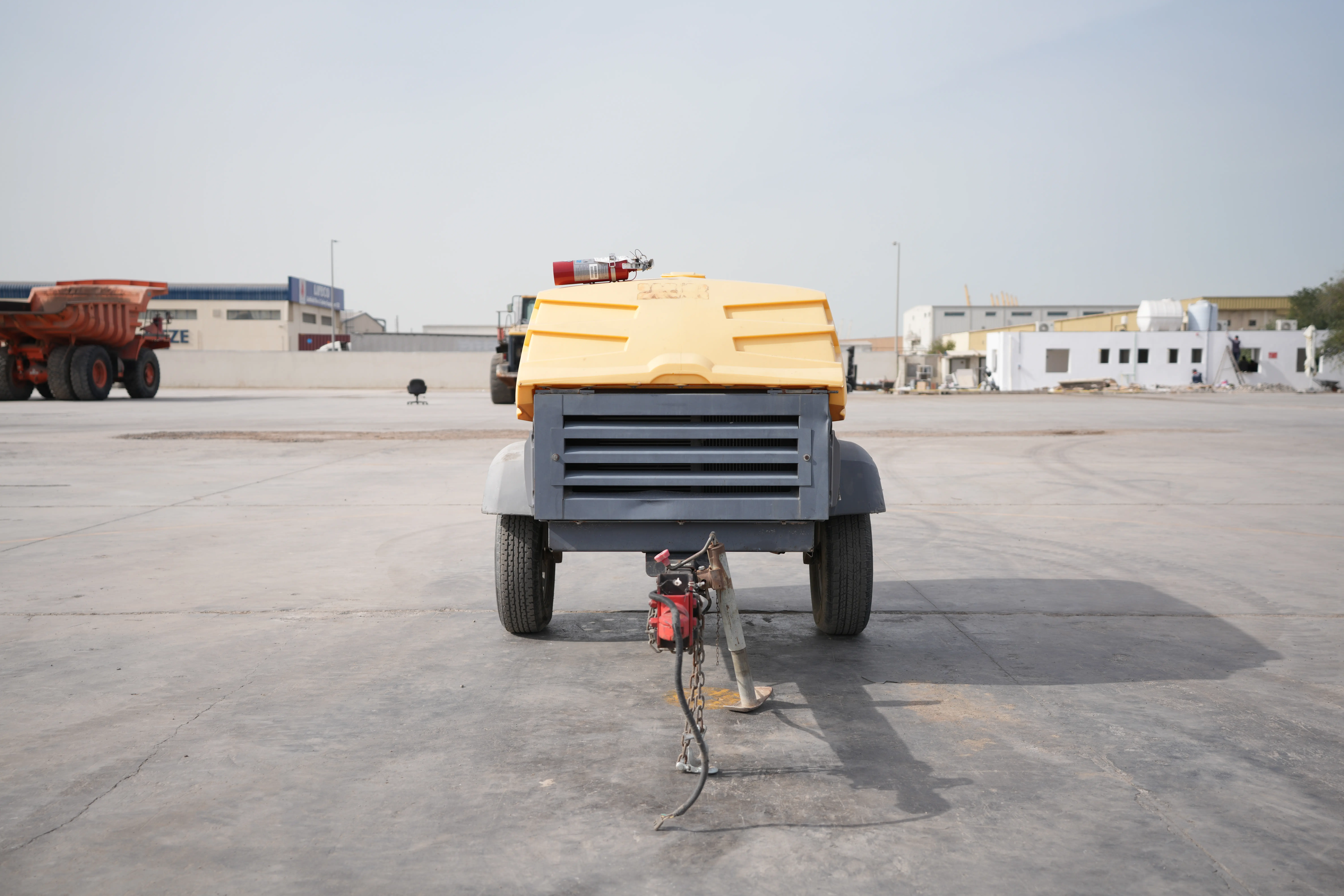 Product-Atlas Copco XAS 185 air compressor-exterior