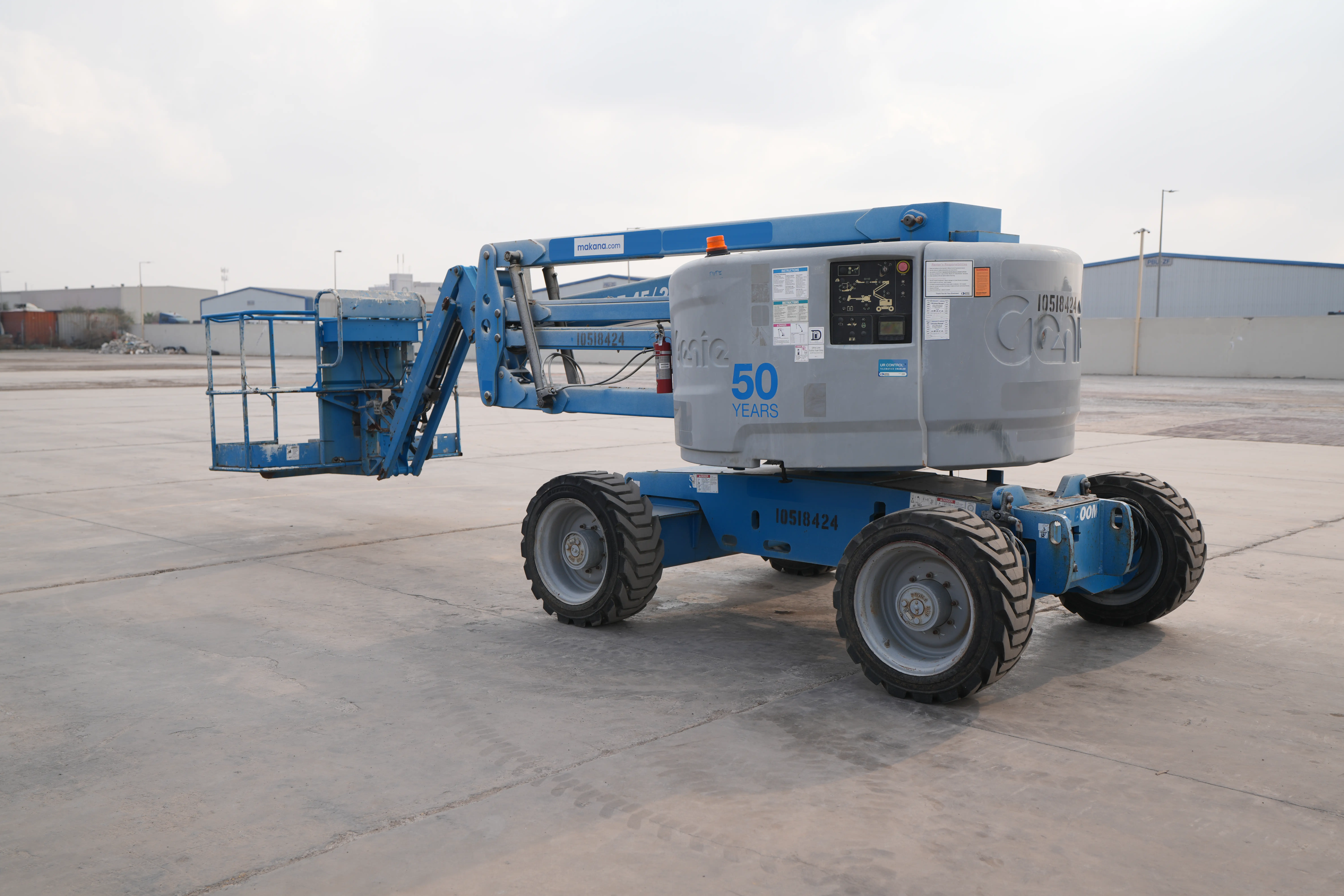 Product-Genie Z-45/25J RT diesel articulated boom lift-exterior