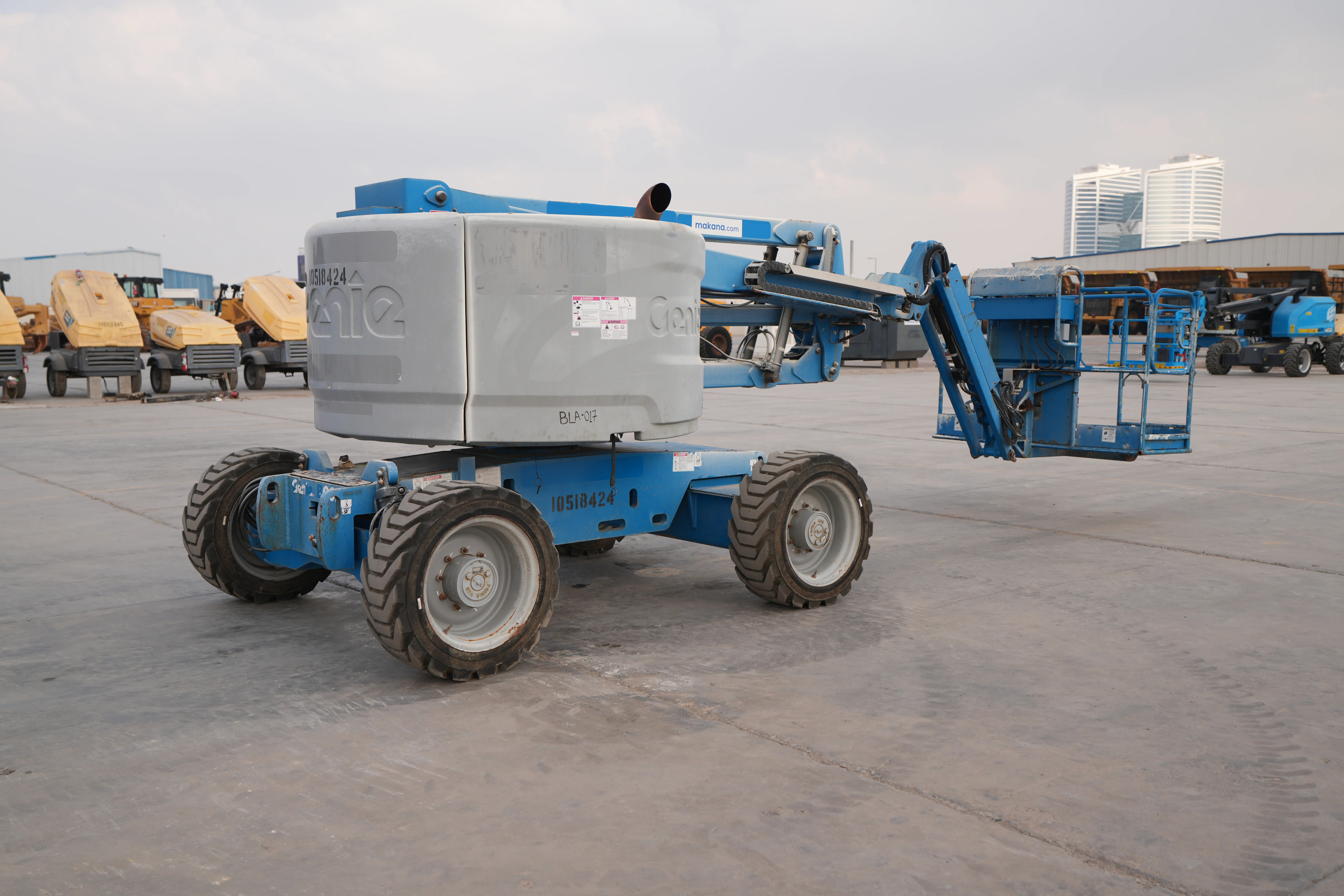 Product-Genie Z-45/25J RT diesel articulated boom lift-exterior