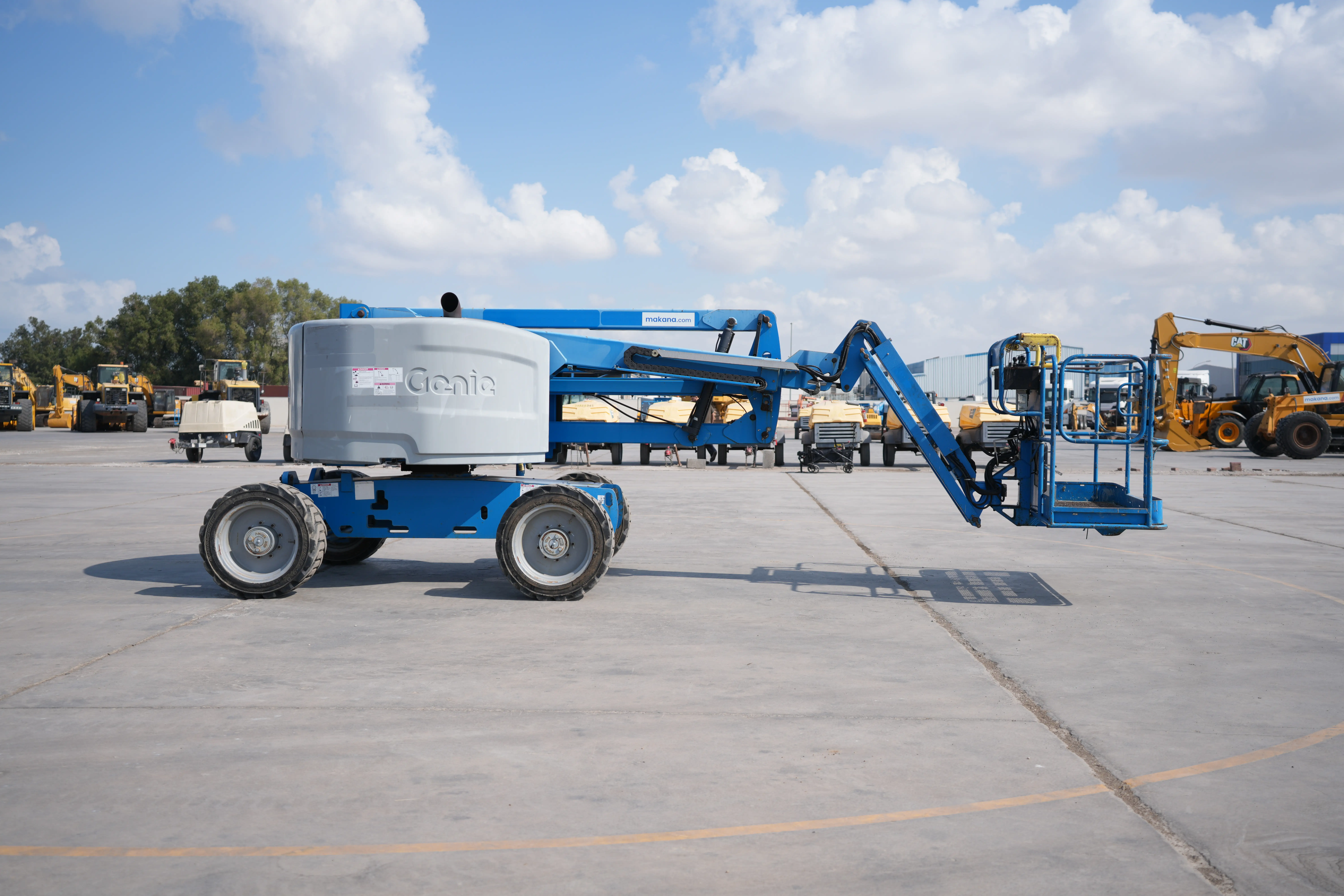 Product-Genie Z-45/25J RT diesel articulated boom lift-exterior