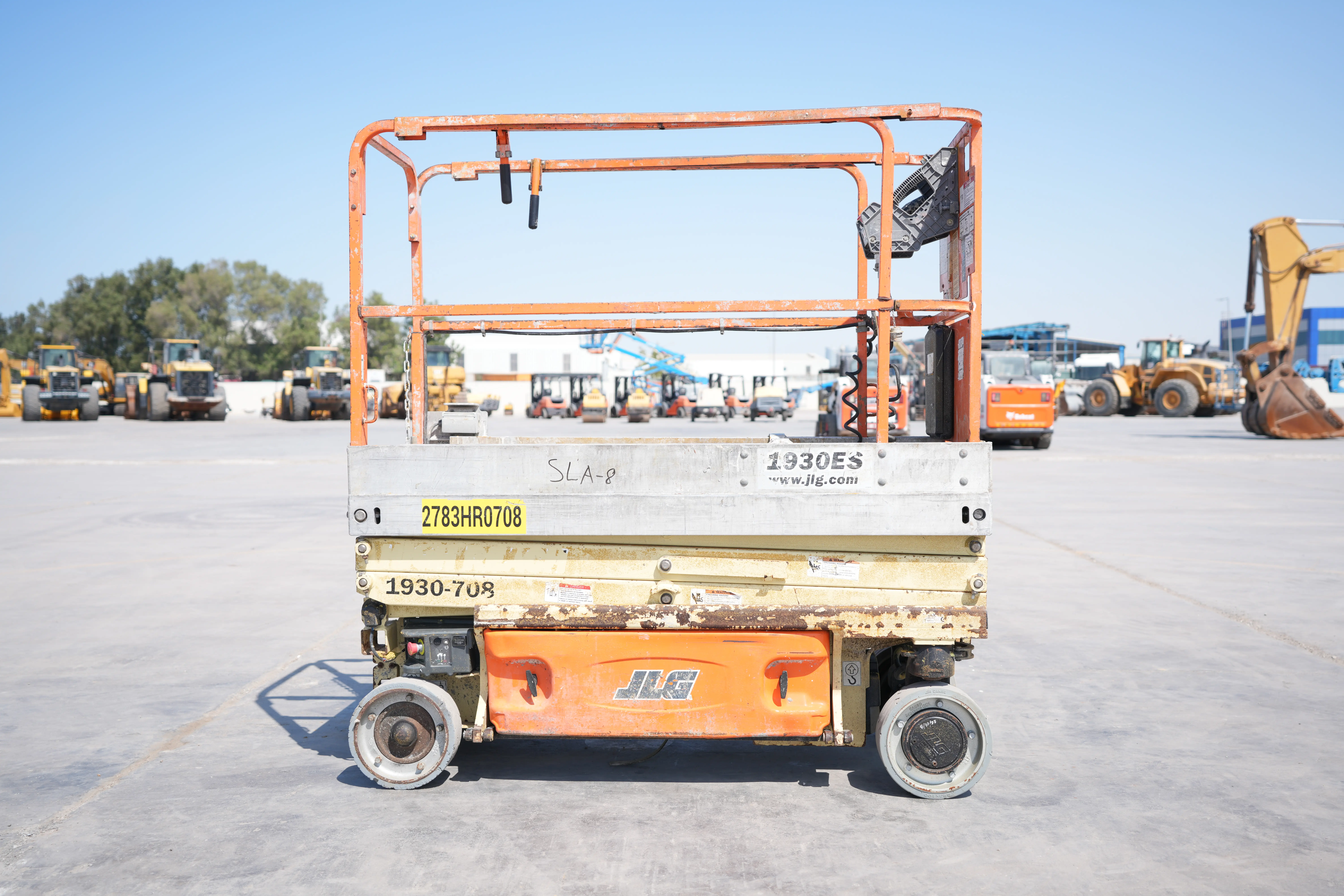 Product-JLG 1930ES electric scissor lift-exterior