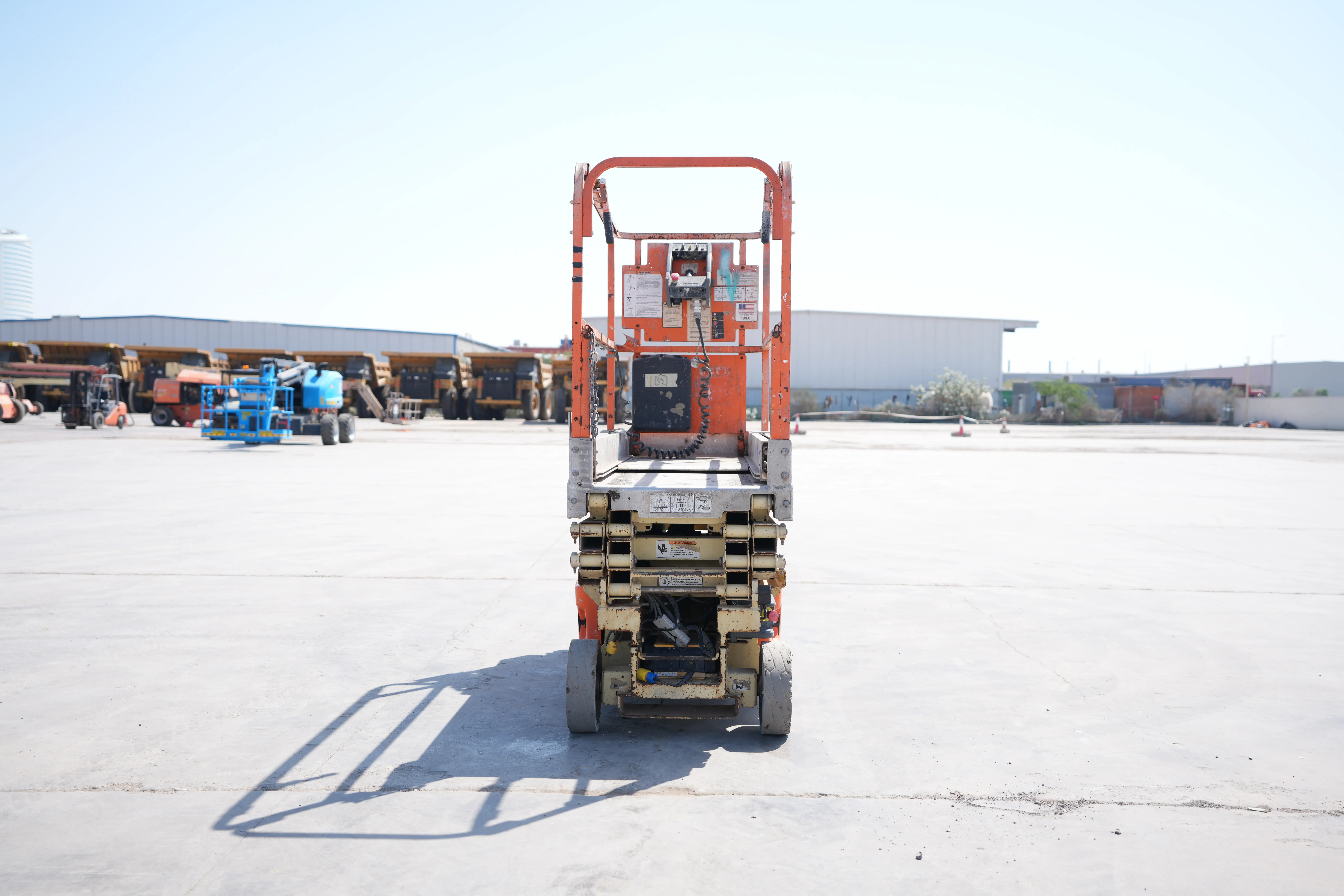 Product-JLG 1930ES electric scissor lift-exterior