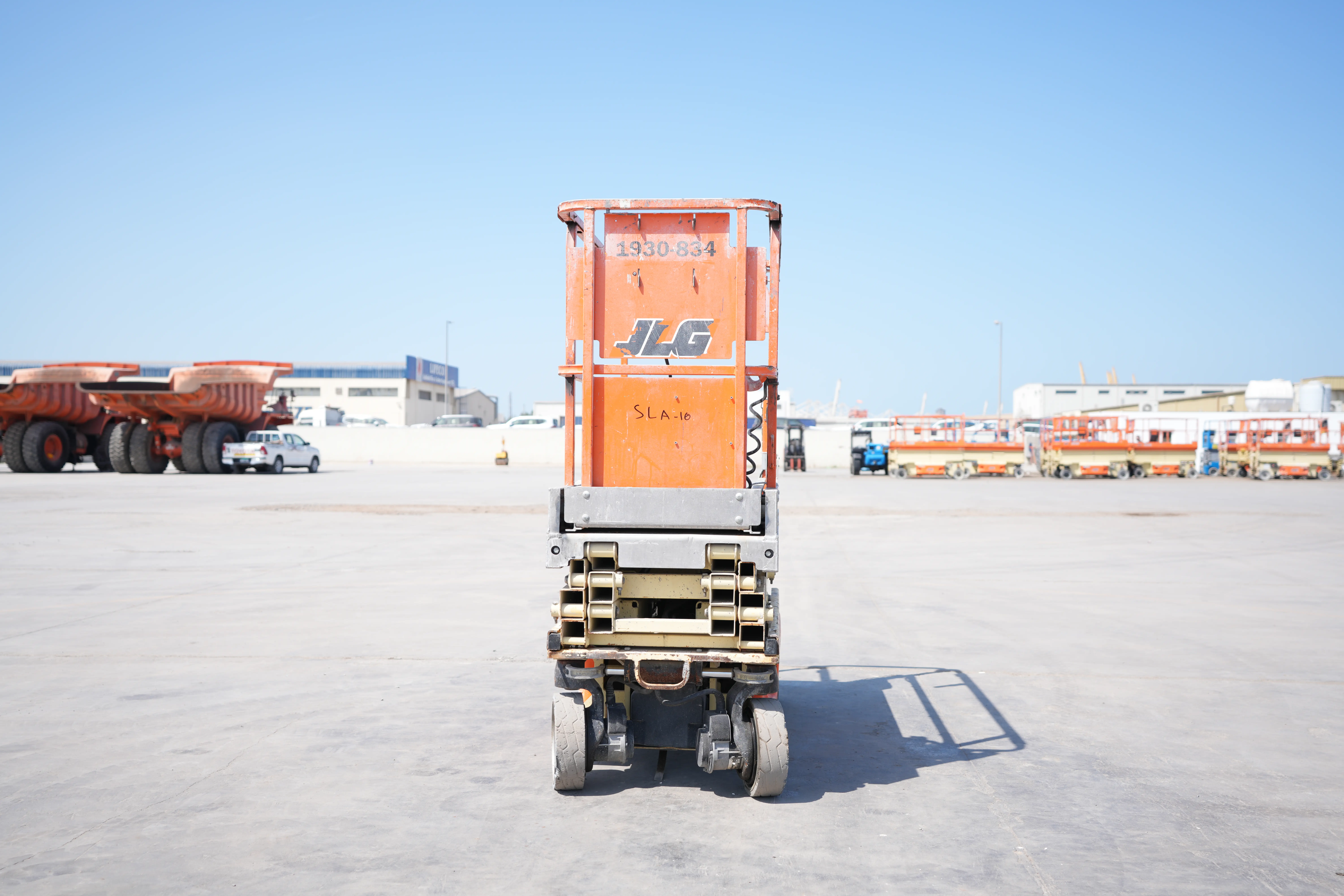 Product-JLG 1930ES electric scissor lift-exterior