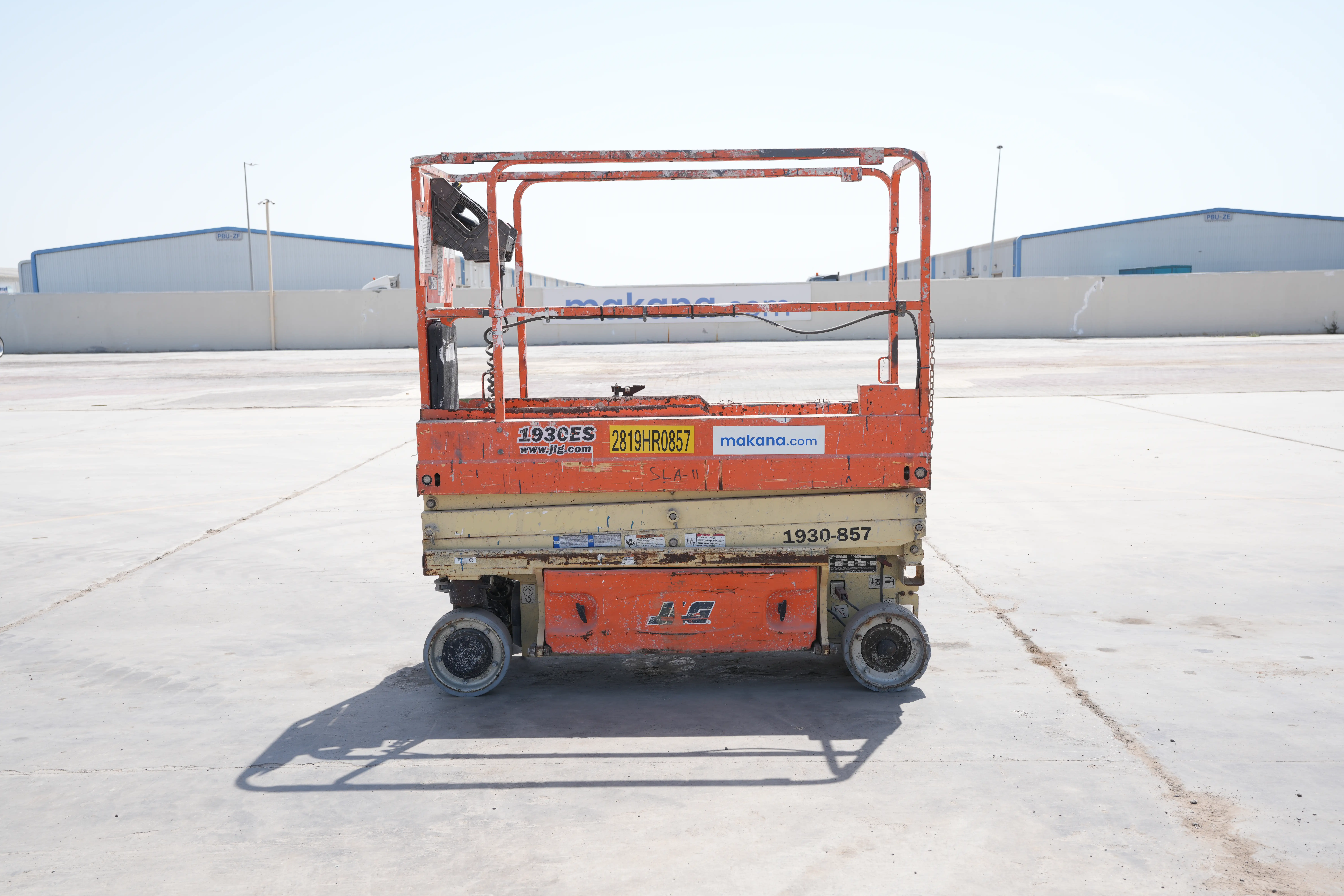 Product-JLG 1930ES electric scissor lift-exterior