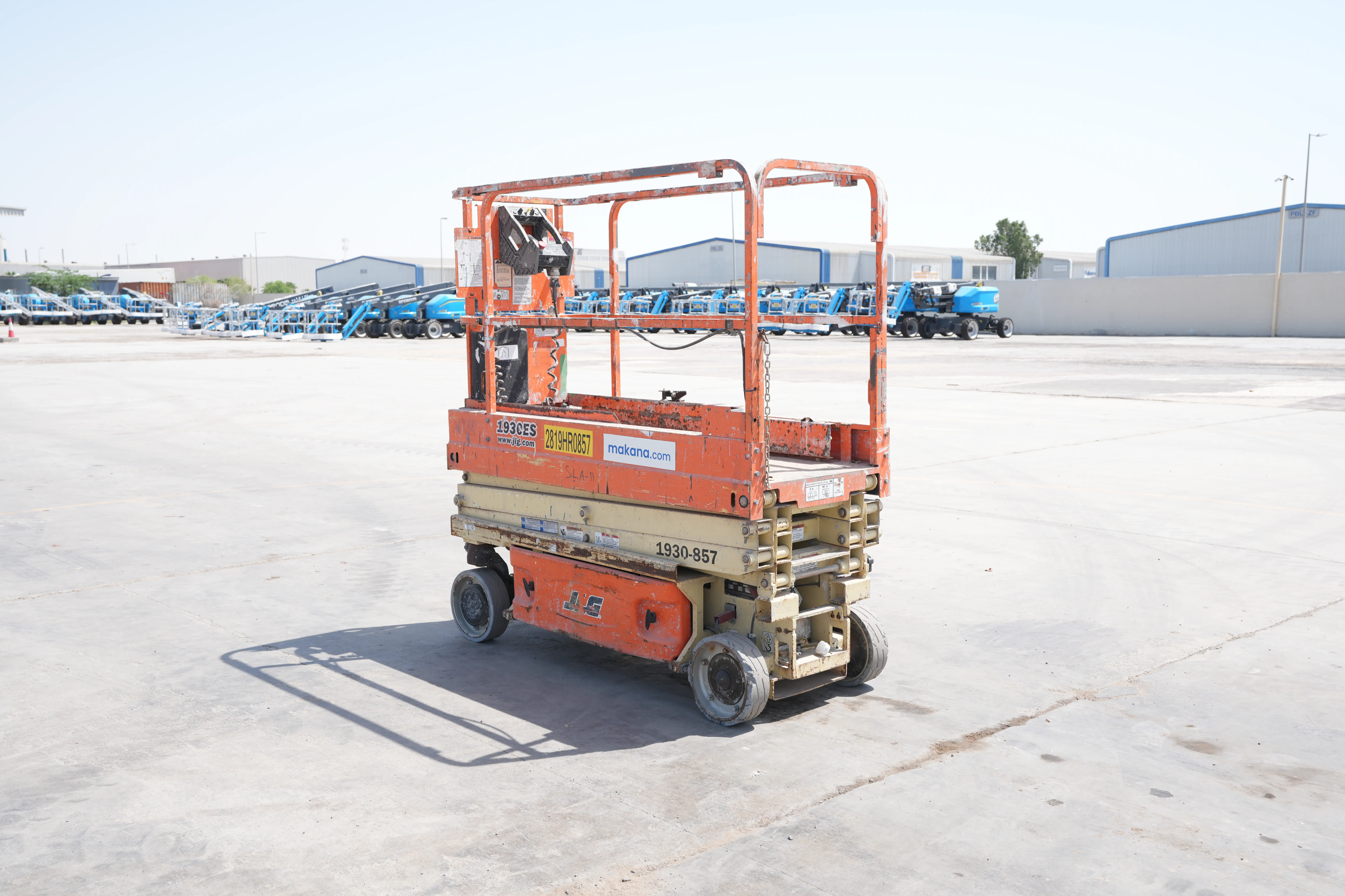 Product-JLG 1930ES electric scissor lift-exterior