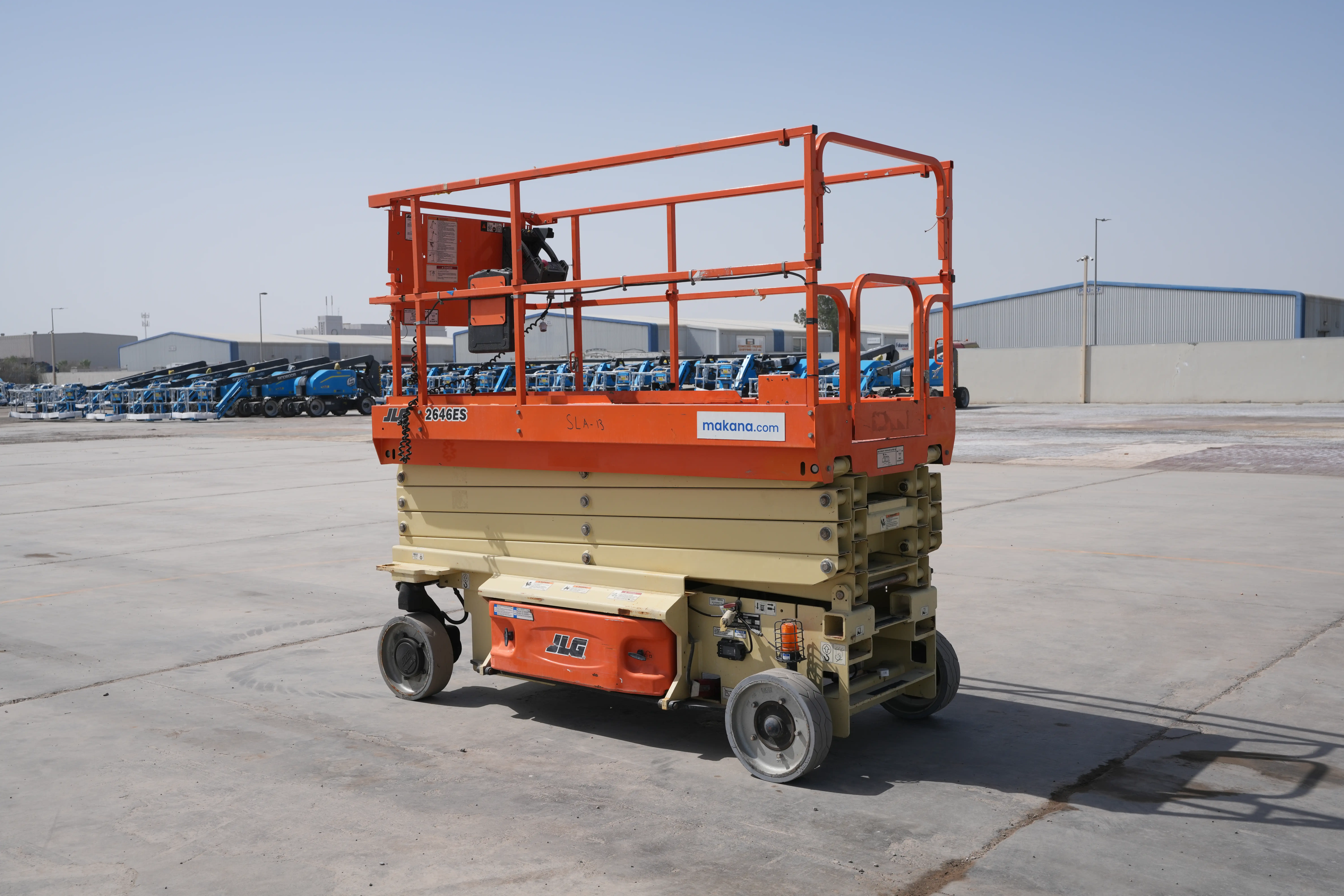 Product-JLG 2646ES electric scissor lift-exterior
