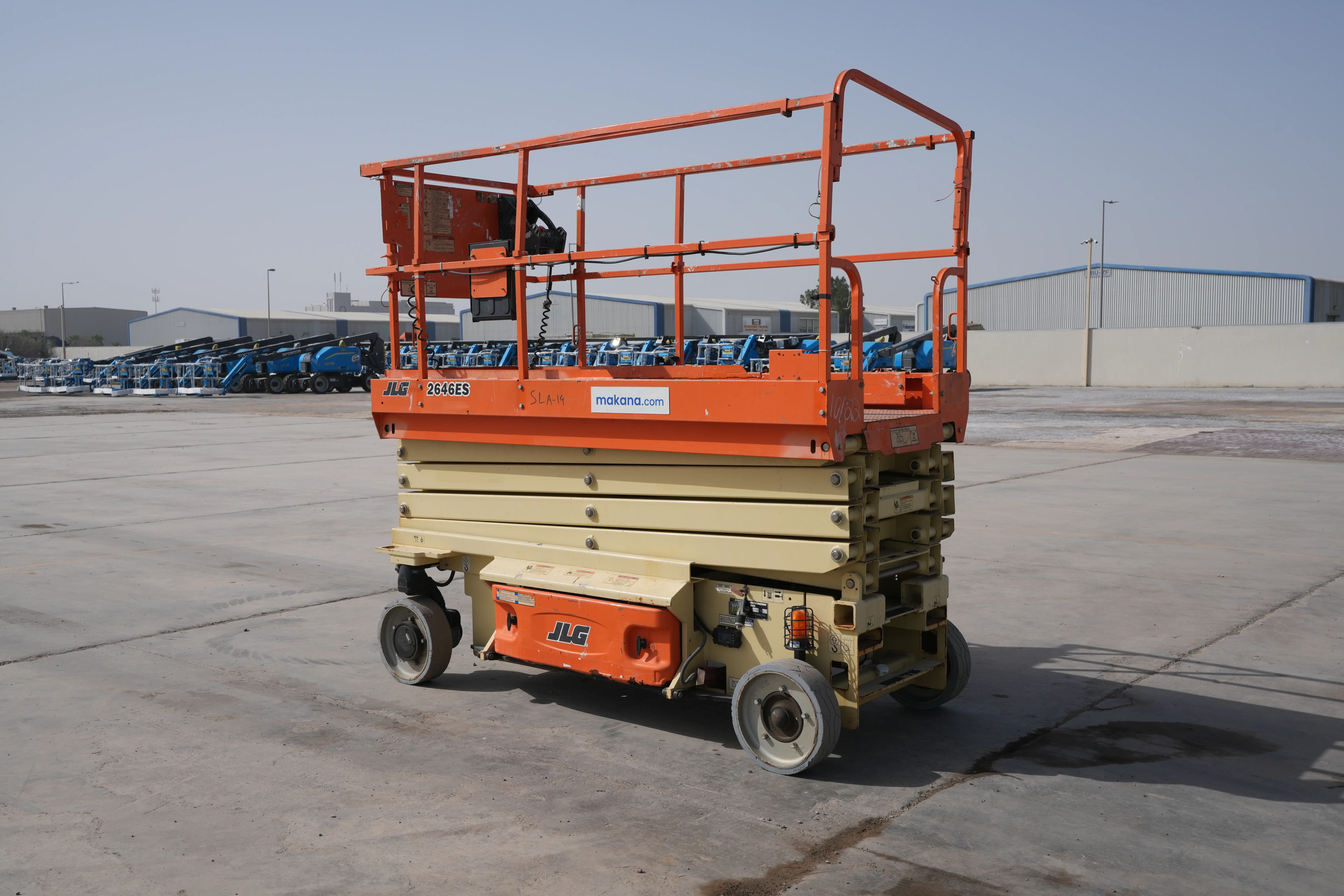 Product-JLG 2646ES electric scissor lift-exterior