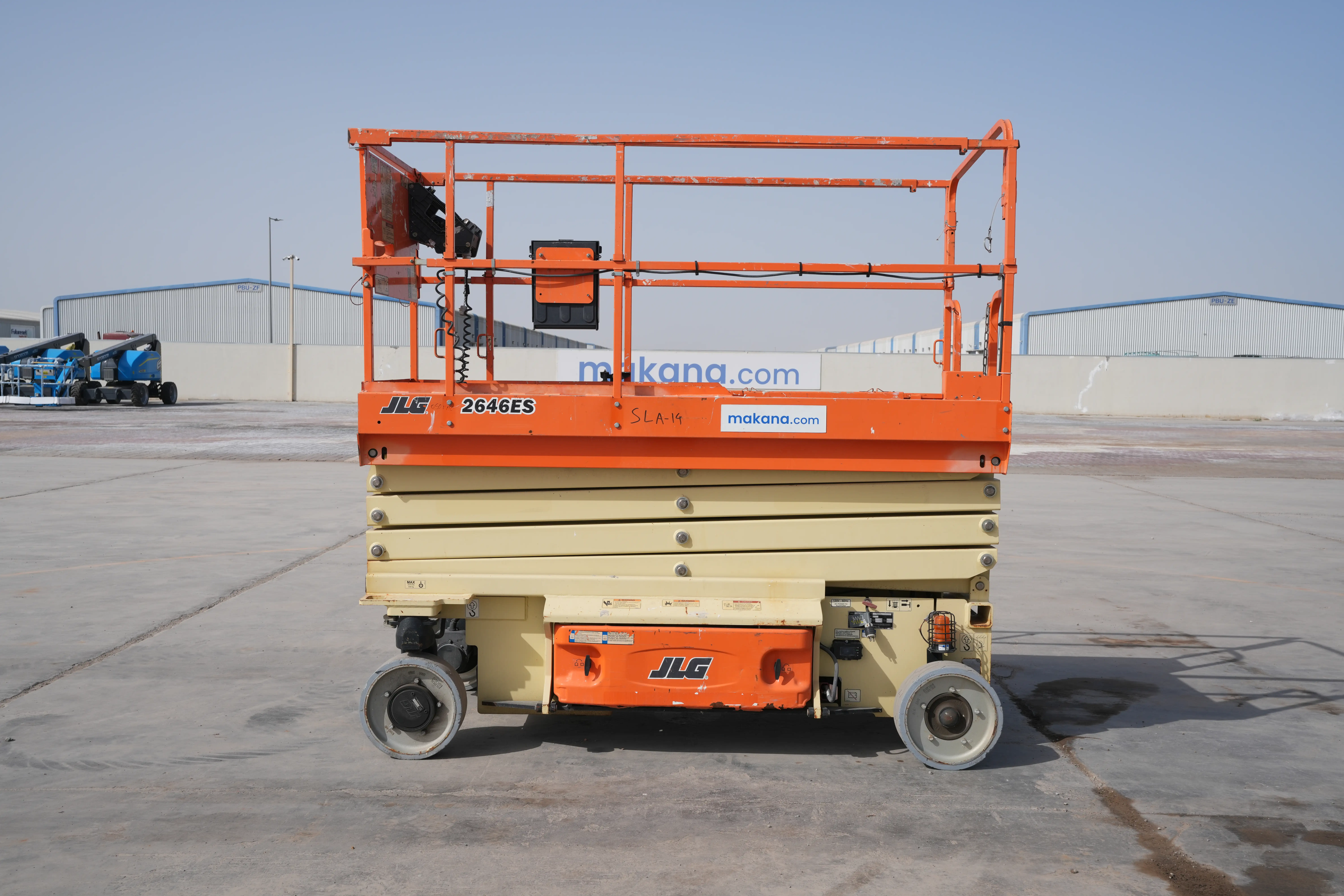 Product-JLG 2646ES electric scissor lift-exterior