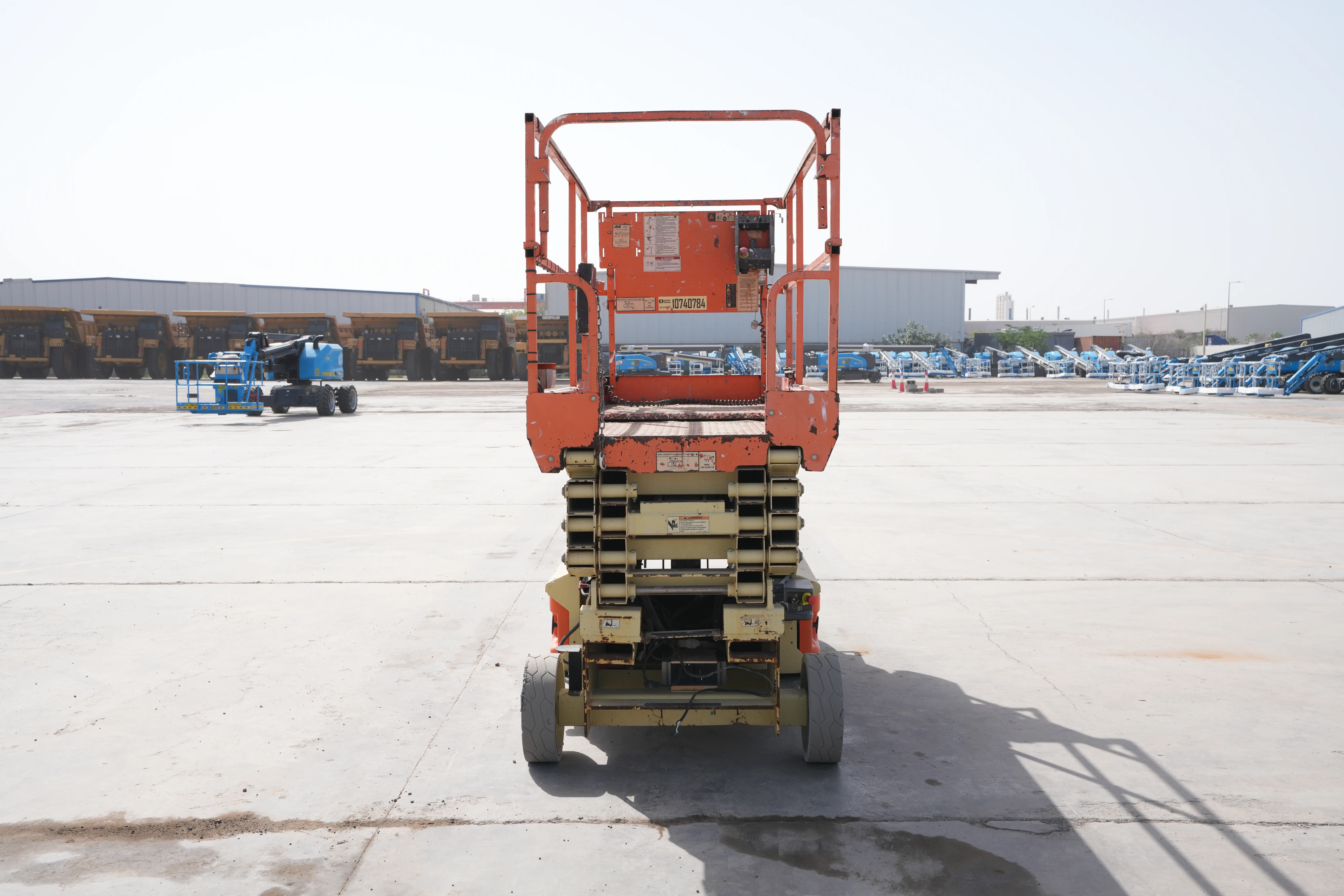 Product-JLG 2646ES electric scissor lift-exterior