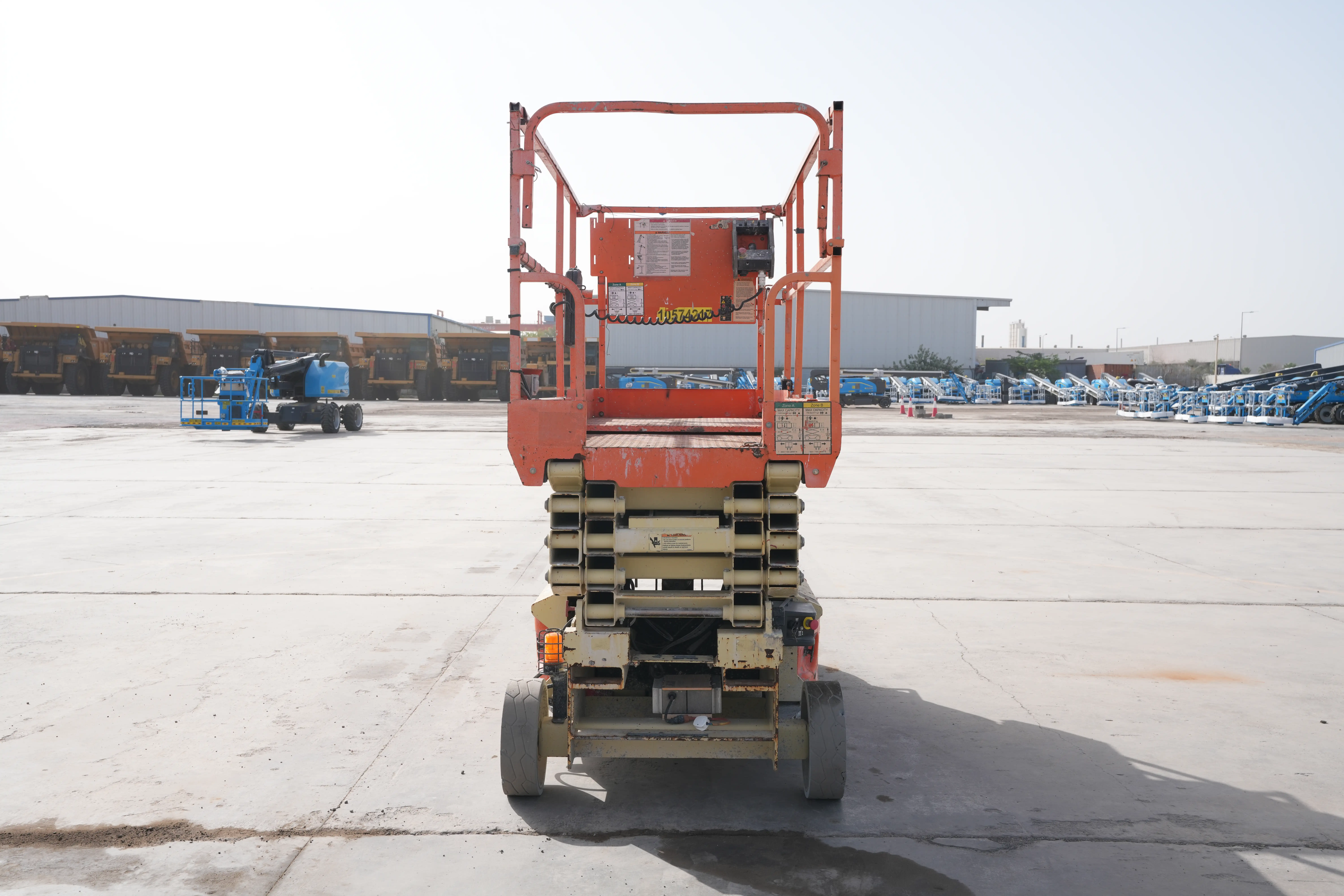 Product-JLG 3246ES electric scissor lift-exterior