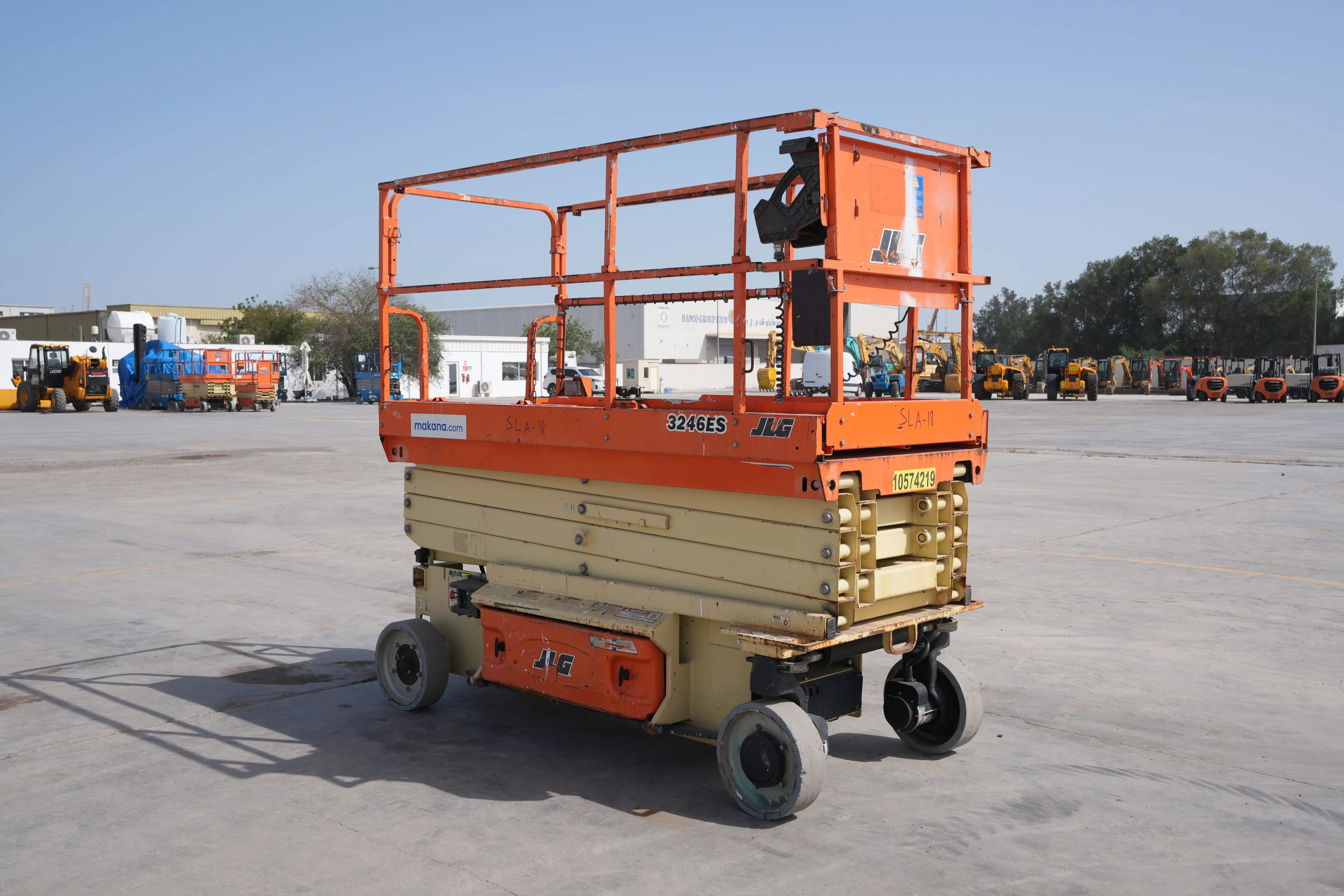 Product-JLG 3246ES electric scissor lift-exterior