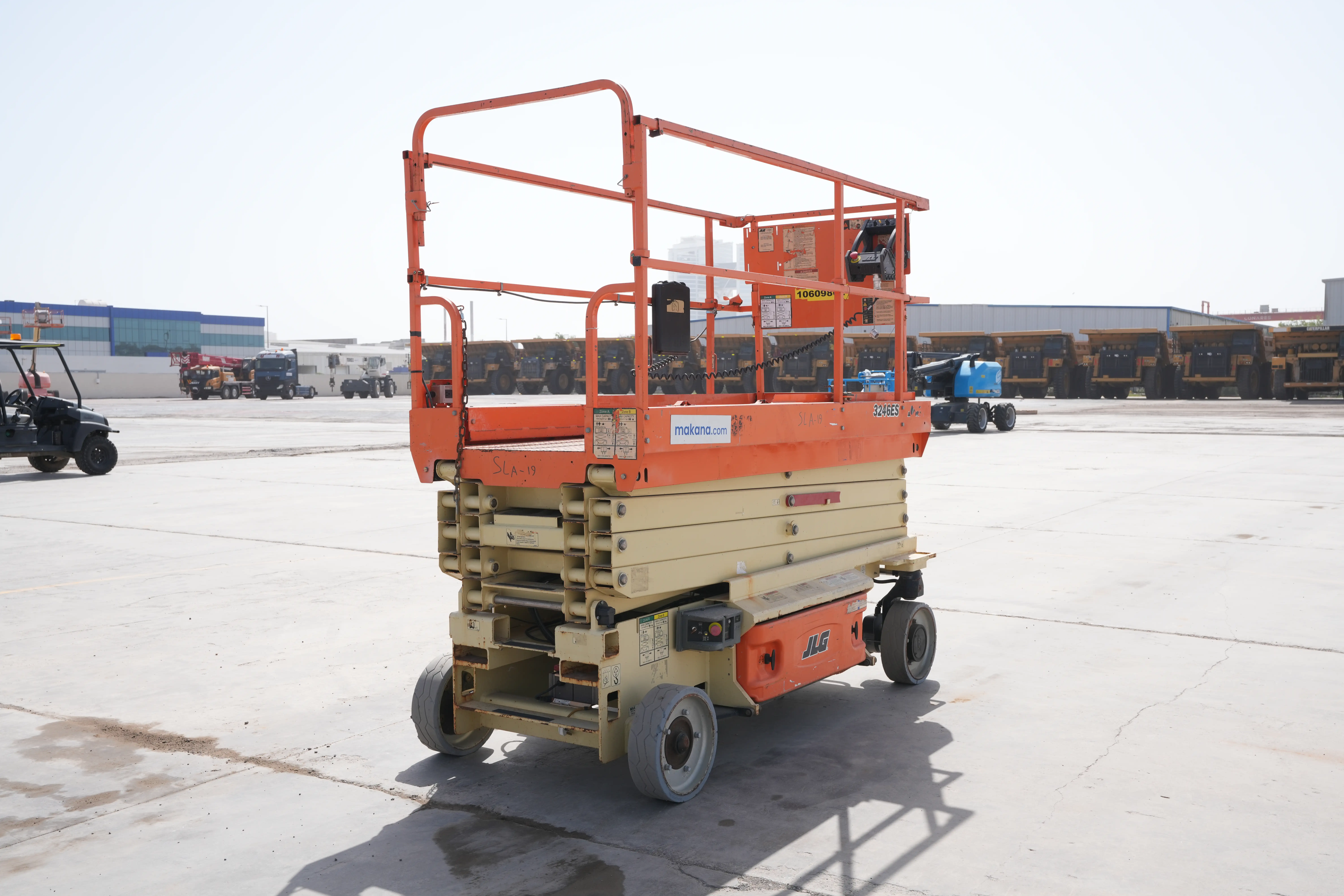 Product-JLG 3246ES electric scissor lift-exterior