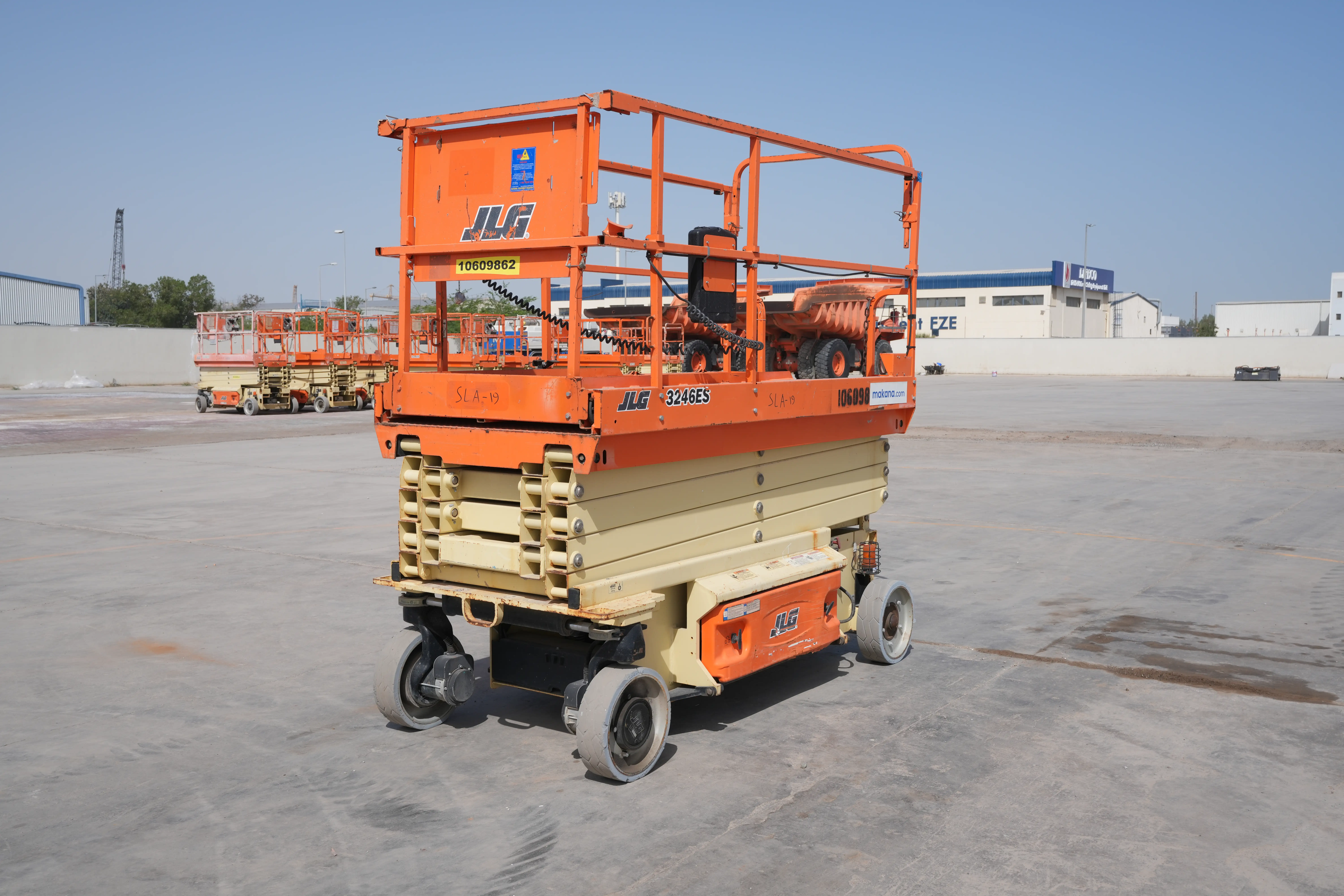 Product-JLG 3246ES electric scissor lift-exterior