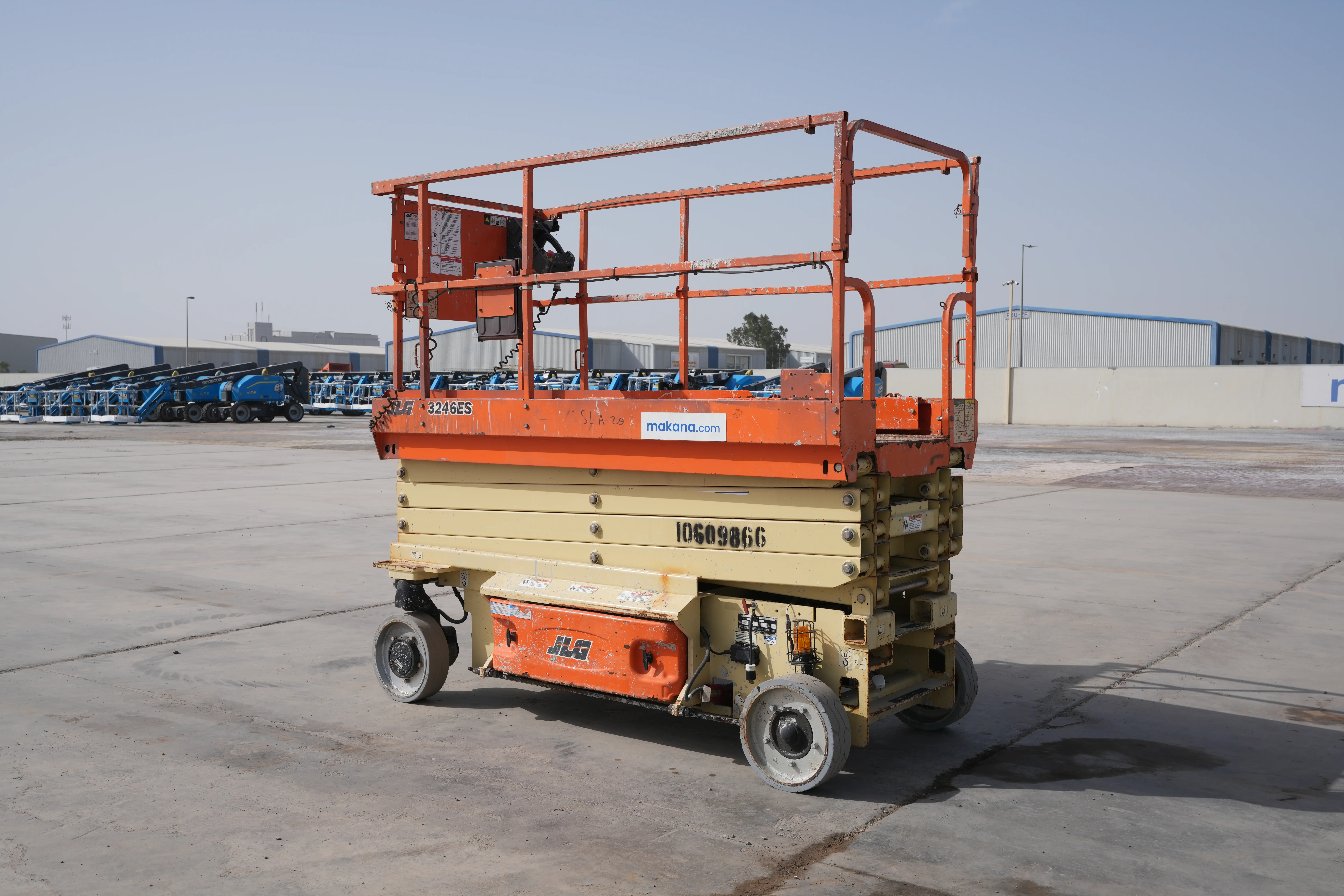 Product-JLG 3246ES electric scissor lift-exterior