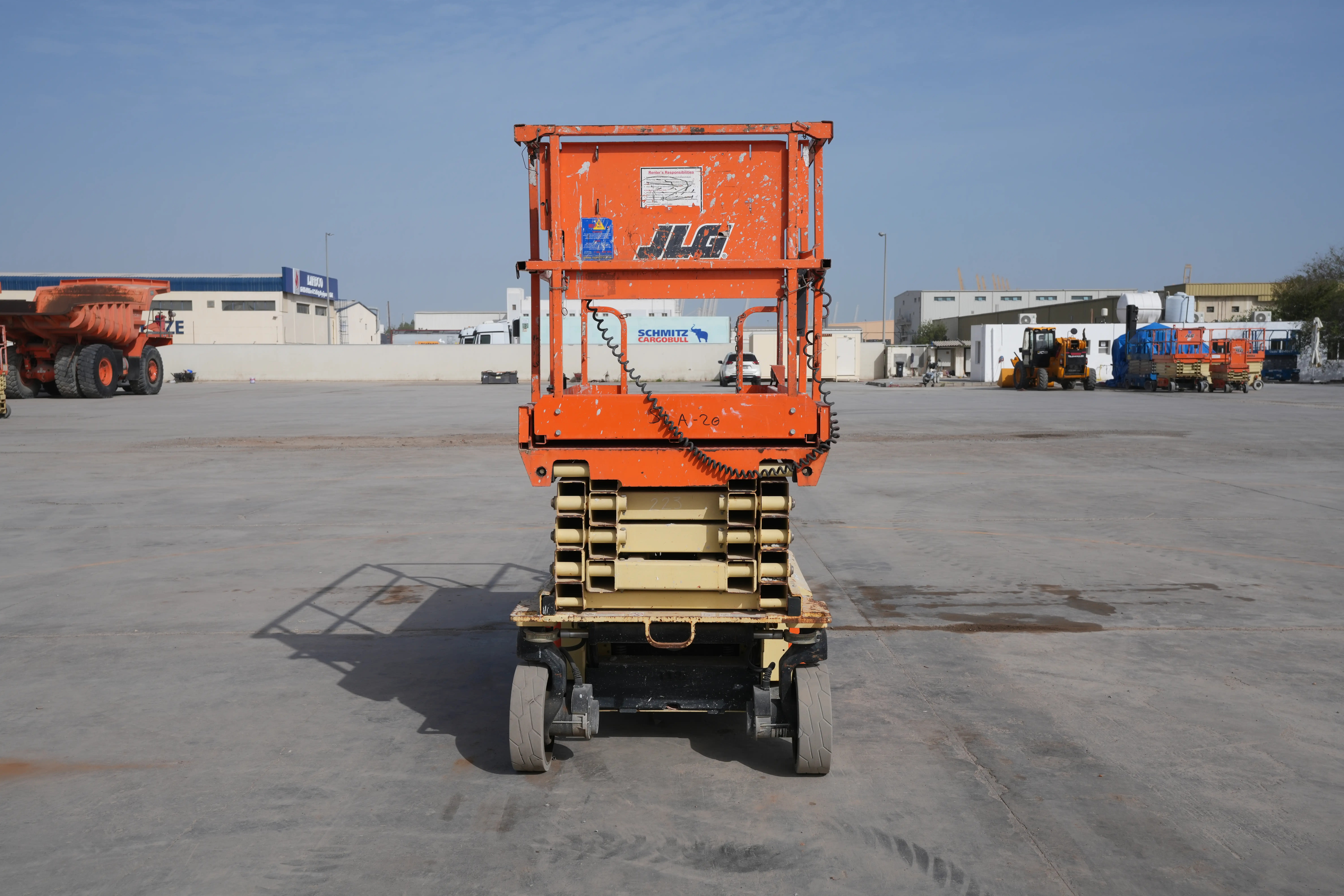 Product-JLG 3246ES electric scissor lift-exterior