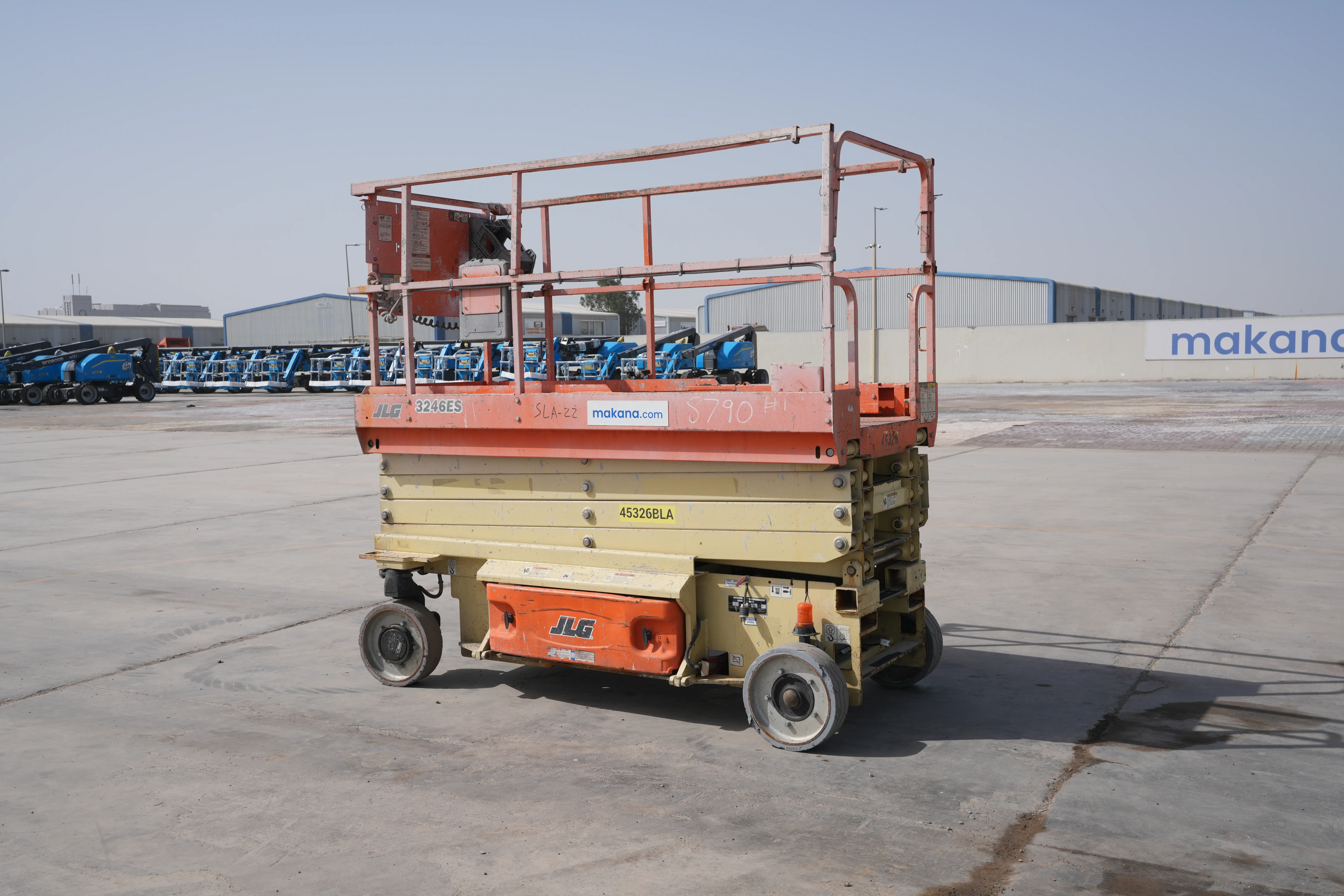 Product-JLG 3246ES electric scissor lift-exterior