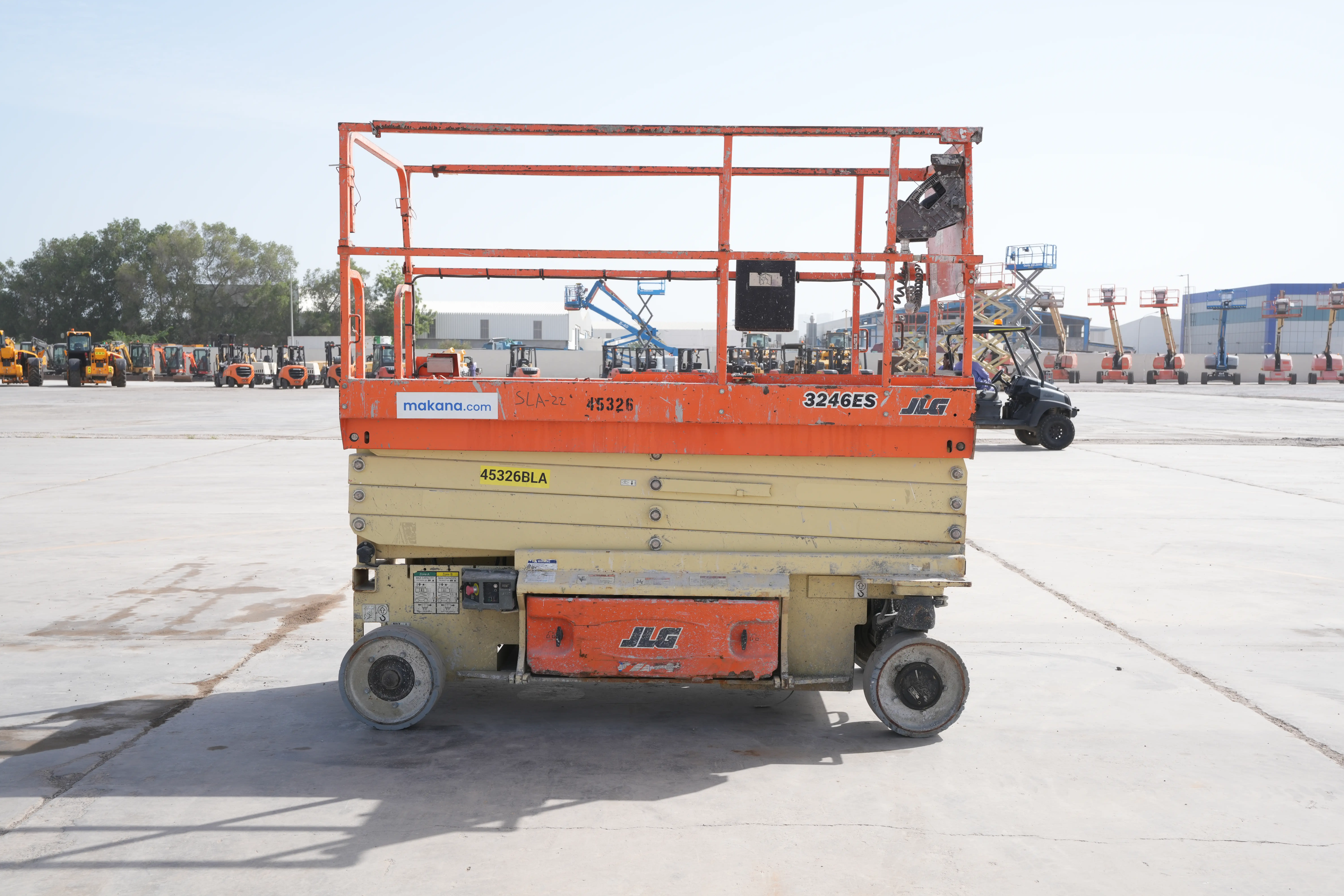 Product-JLG 3246ES electric scissor lift-exterior