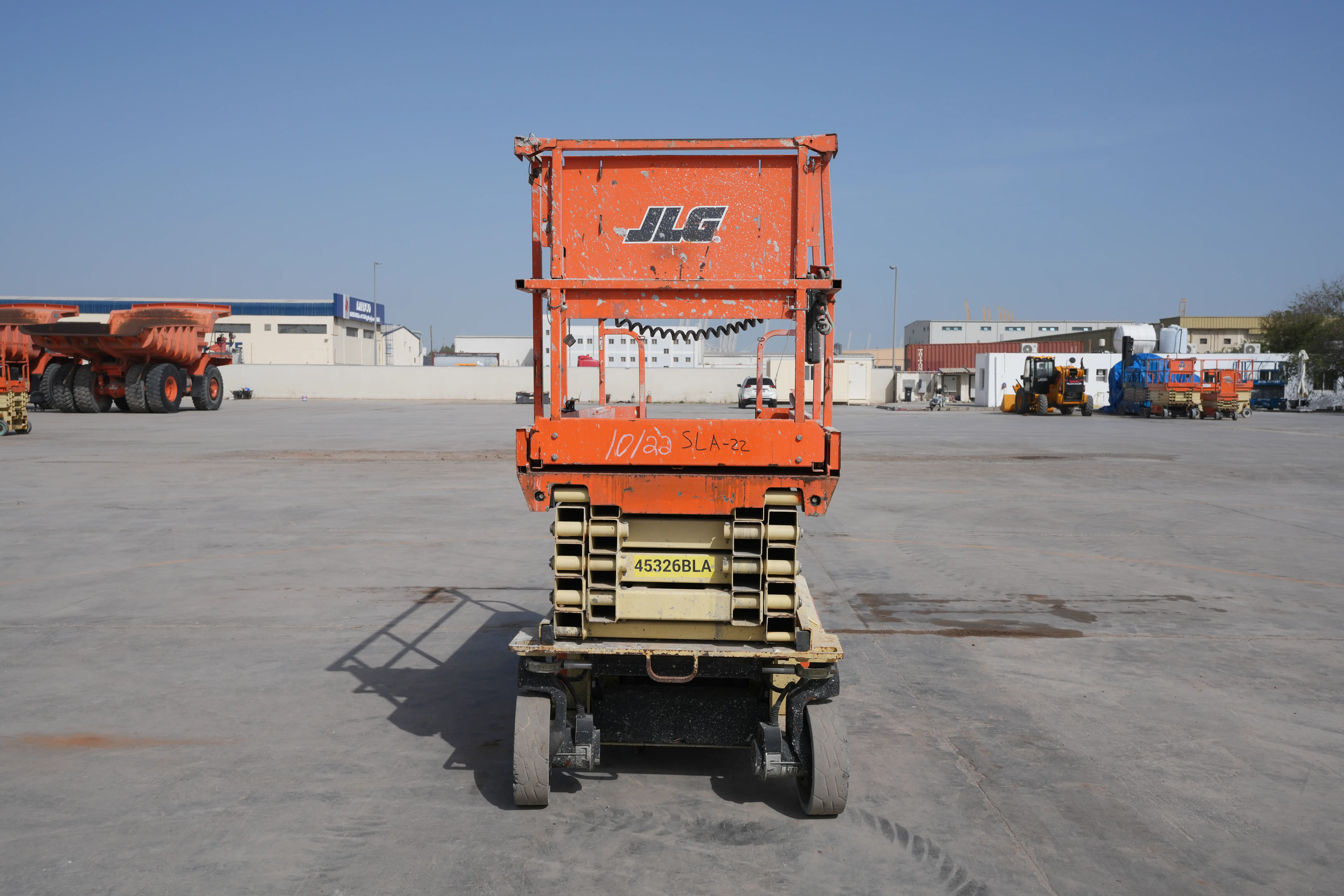 Product-JLG 3246ES electric scissor lift-exterior