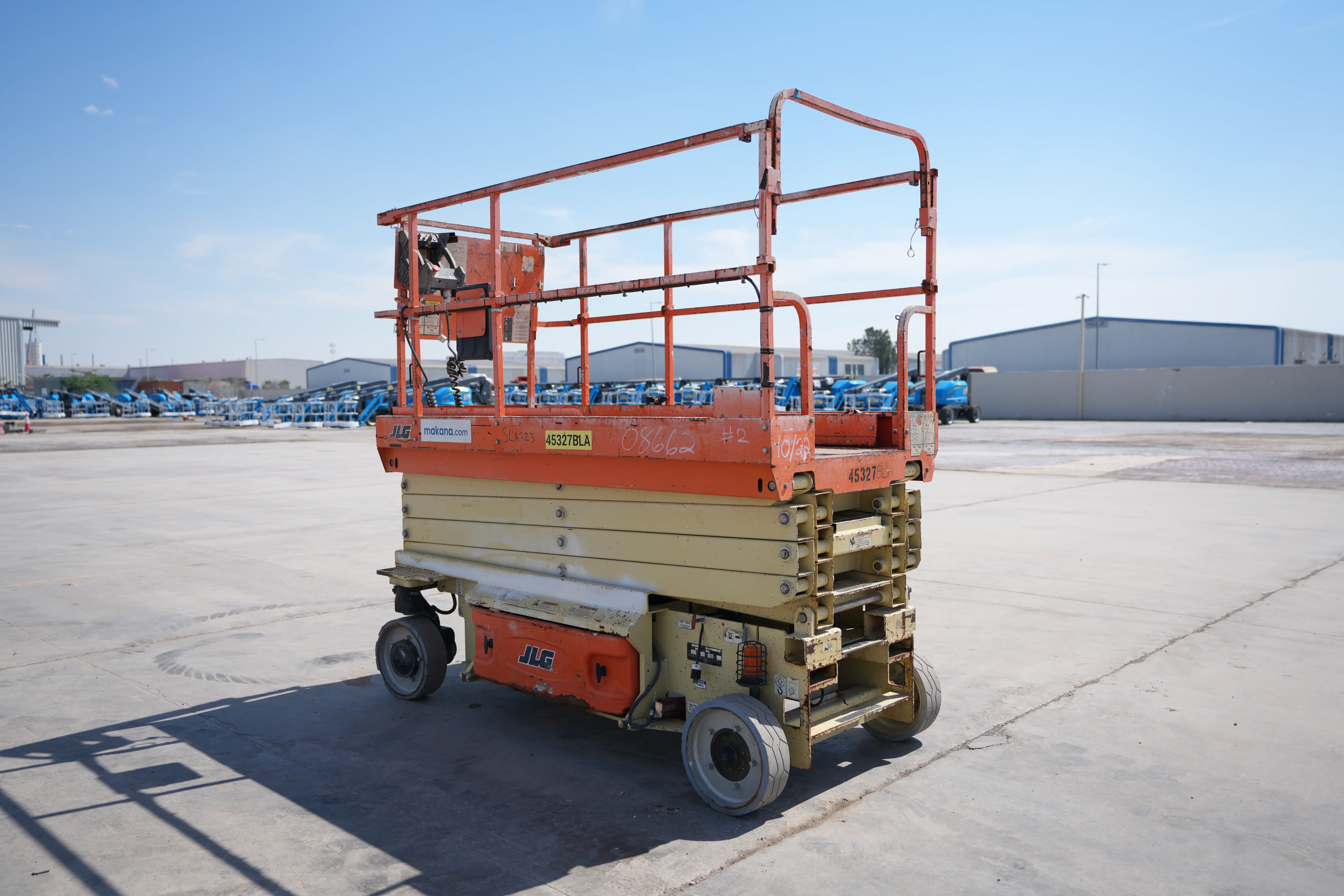Product-JLG 3246ES electric scissor lift-exterior