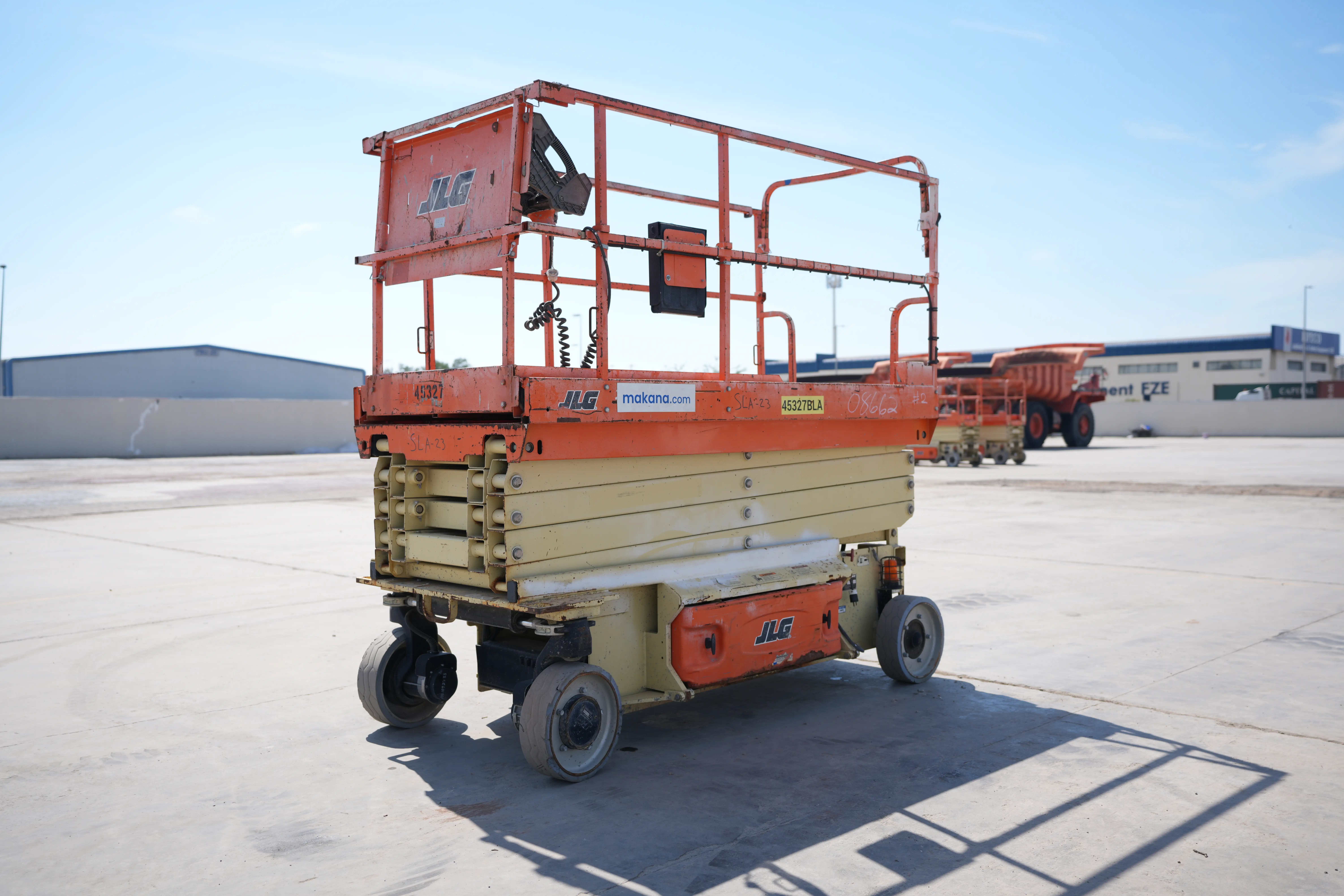 Product-JLG 3246ES electric scissor lift-exterior