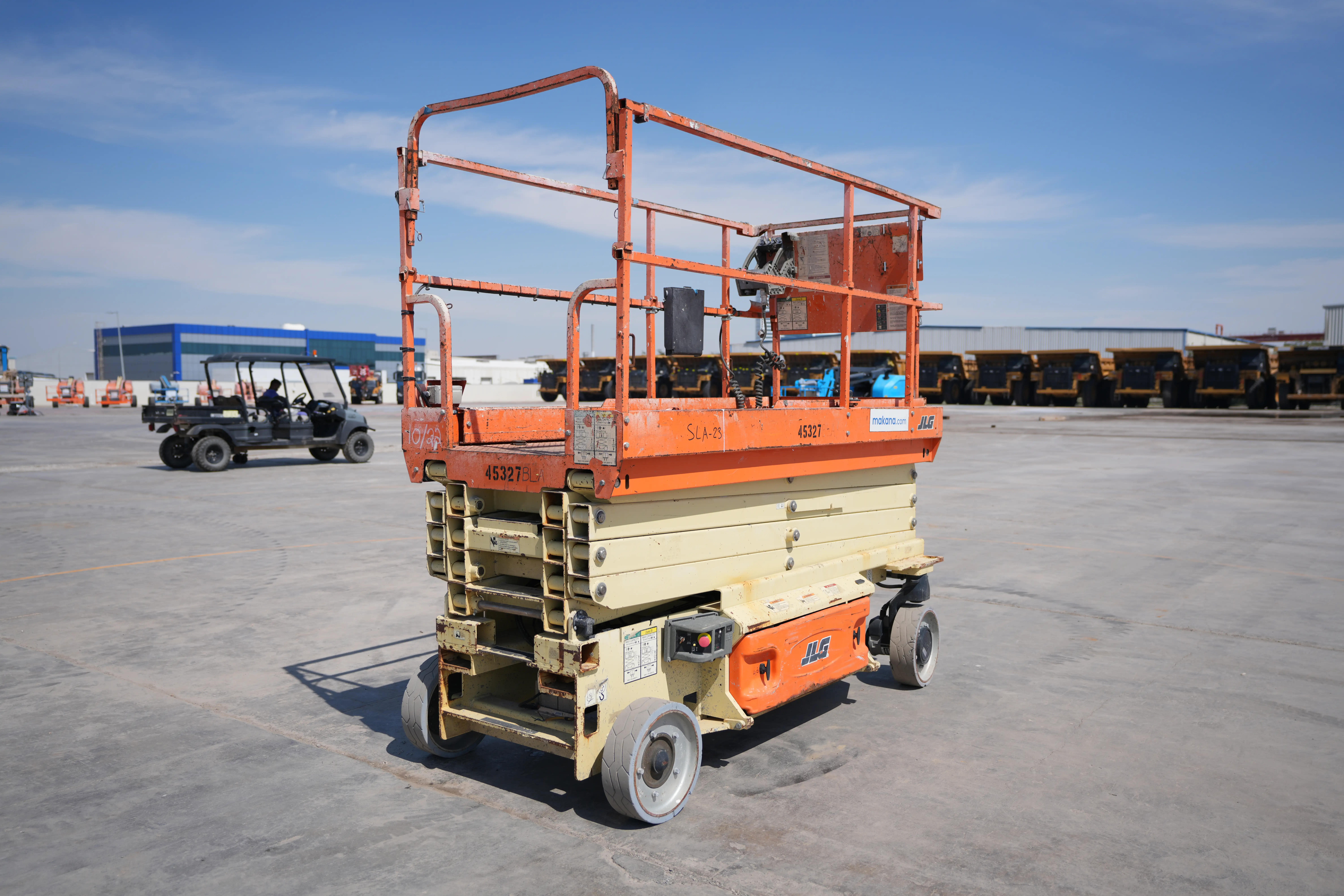 Product-JLG 3246ES electric scissor lift-exterior