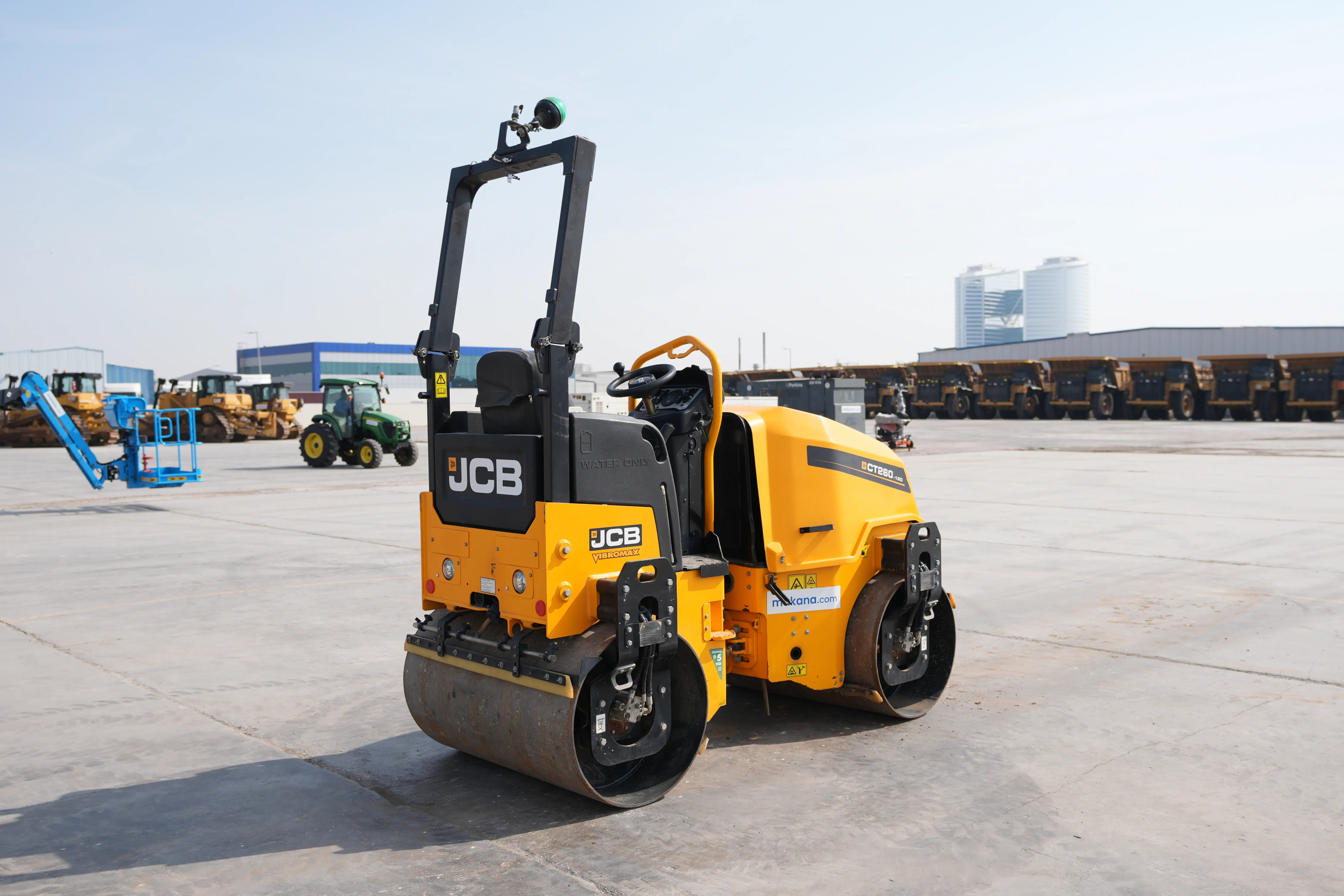 Product-JCB CT260-120 tandem roller-exterior