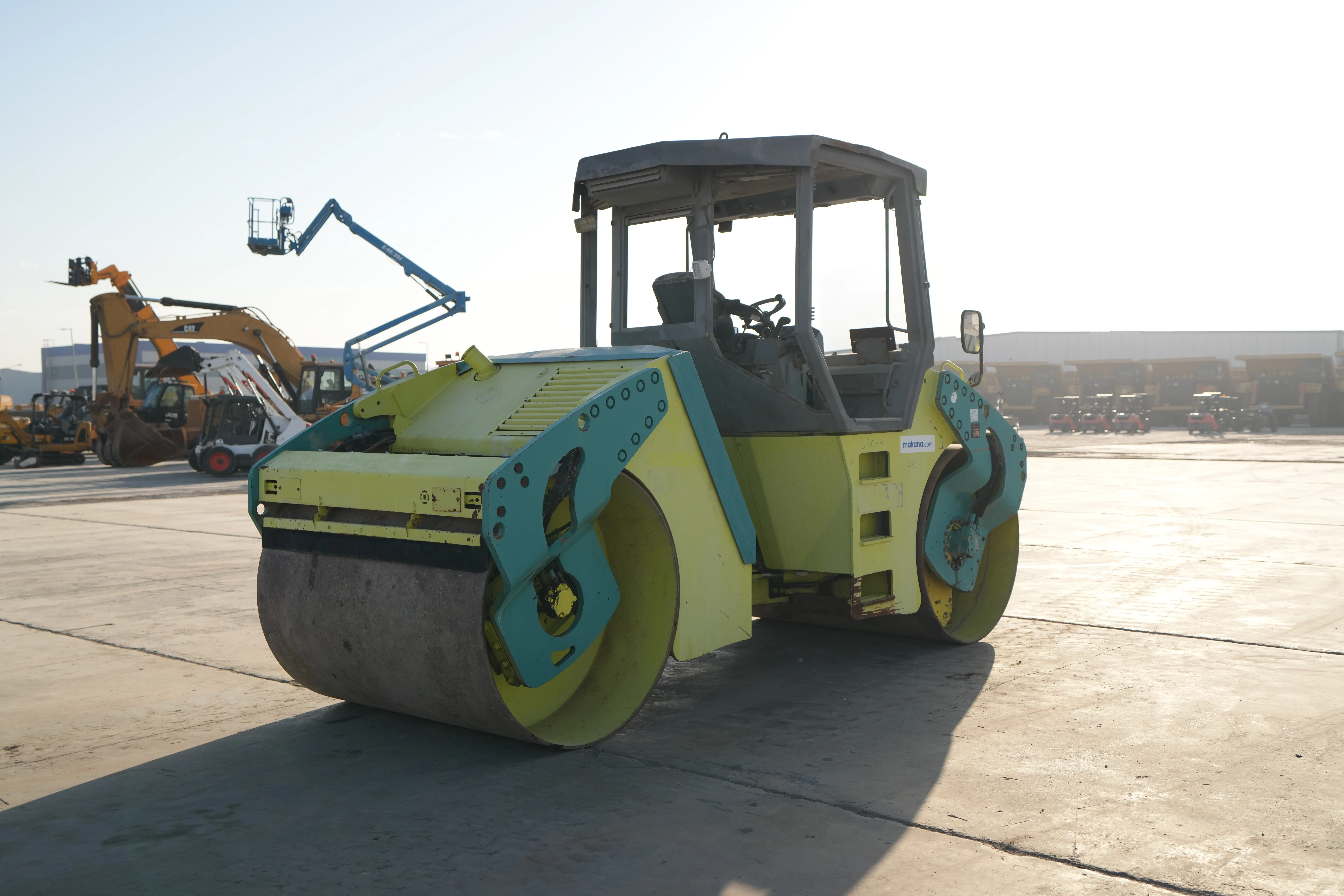 Product-Ammann AV 110 X tandem roller-exterior