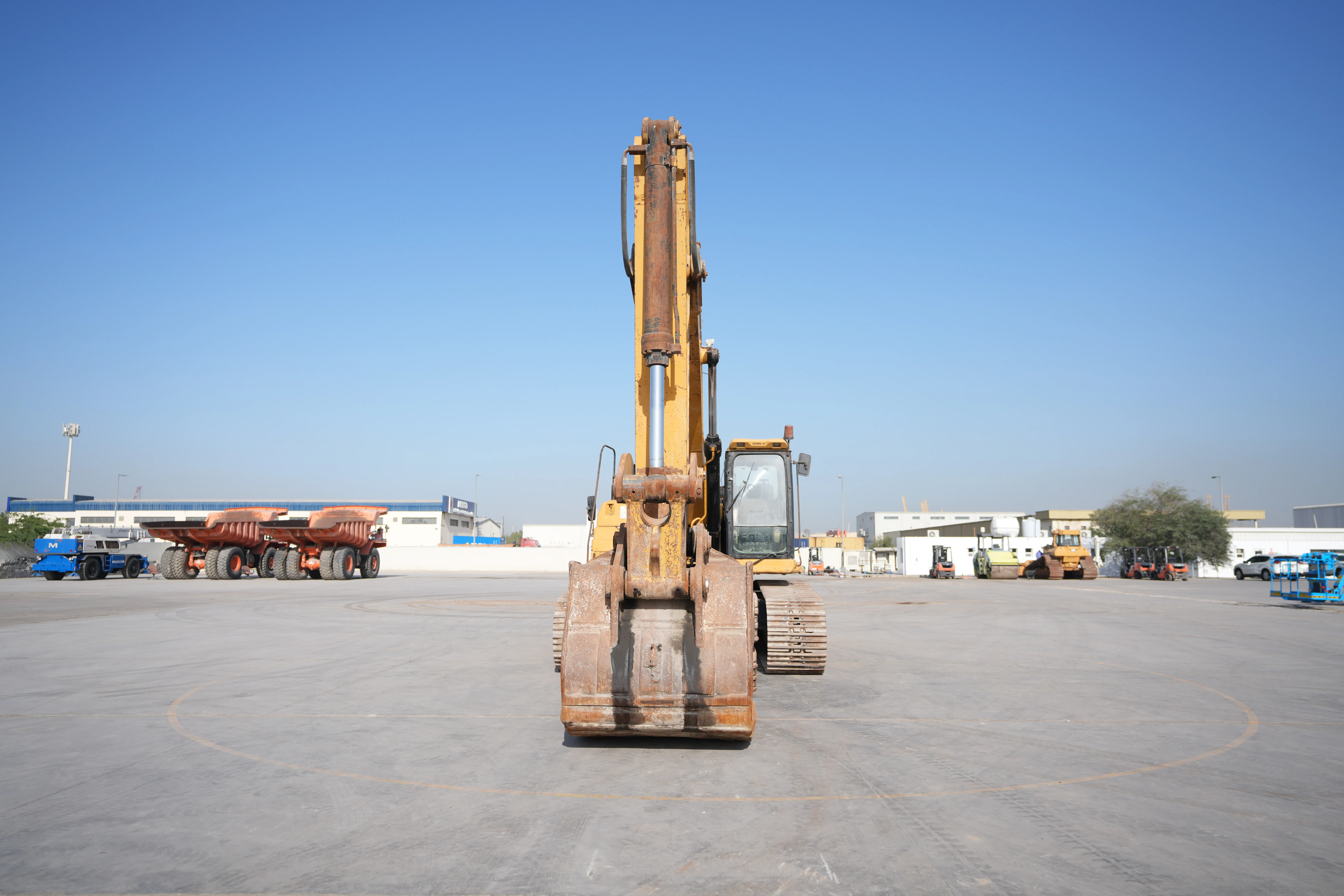 Product-Cat 345B LME Series II large excavator-exterior