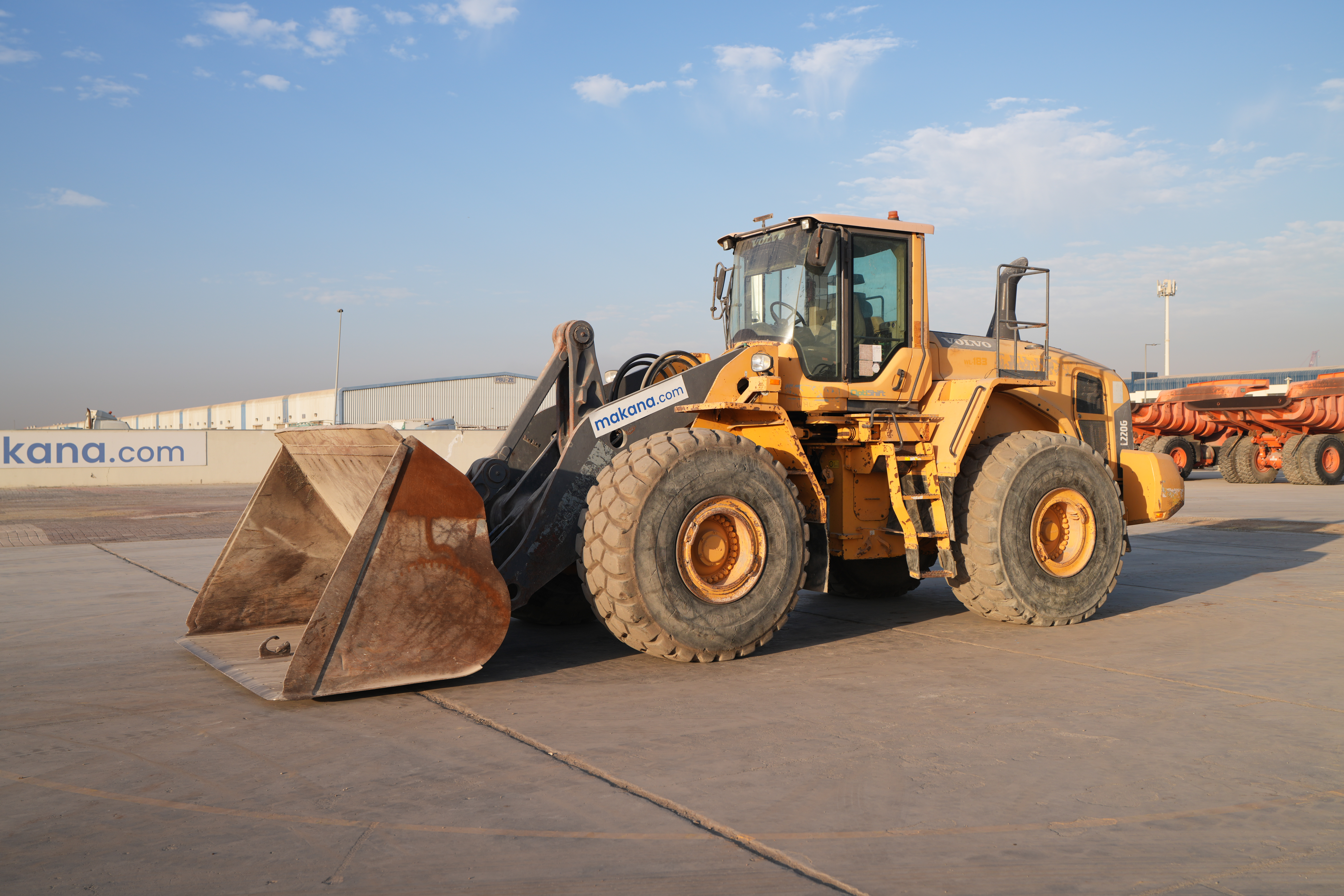 Product-Volvo L220G wheel loader-exterior