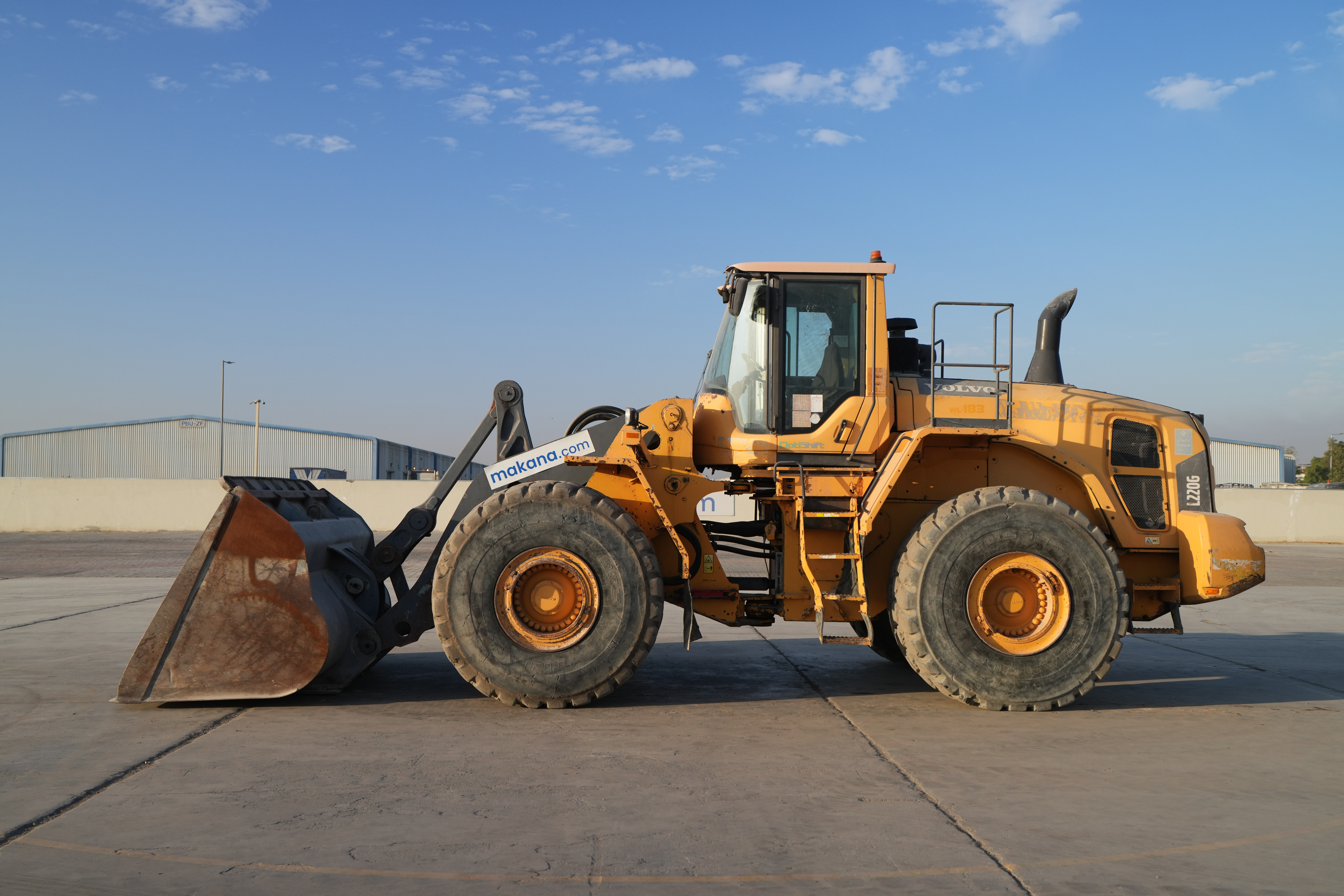 Product-Volvo L220G wheel loader-exterior