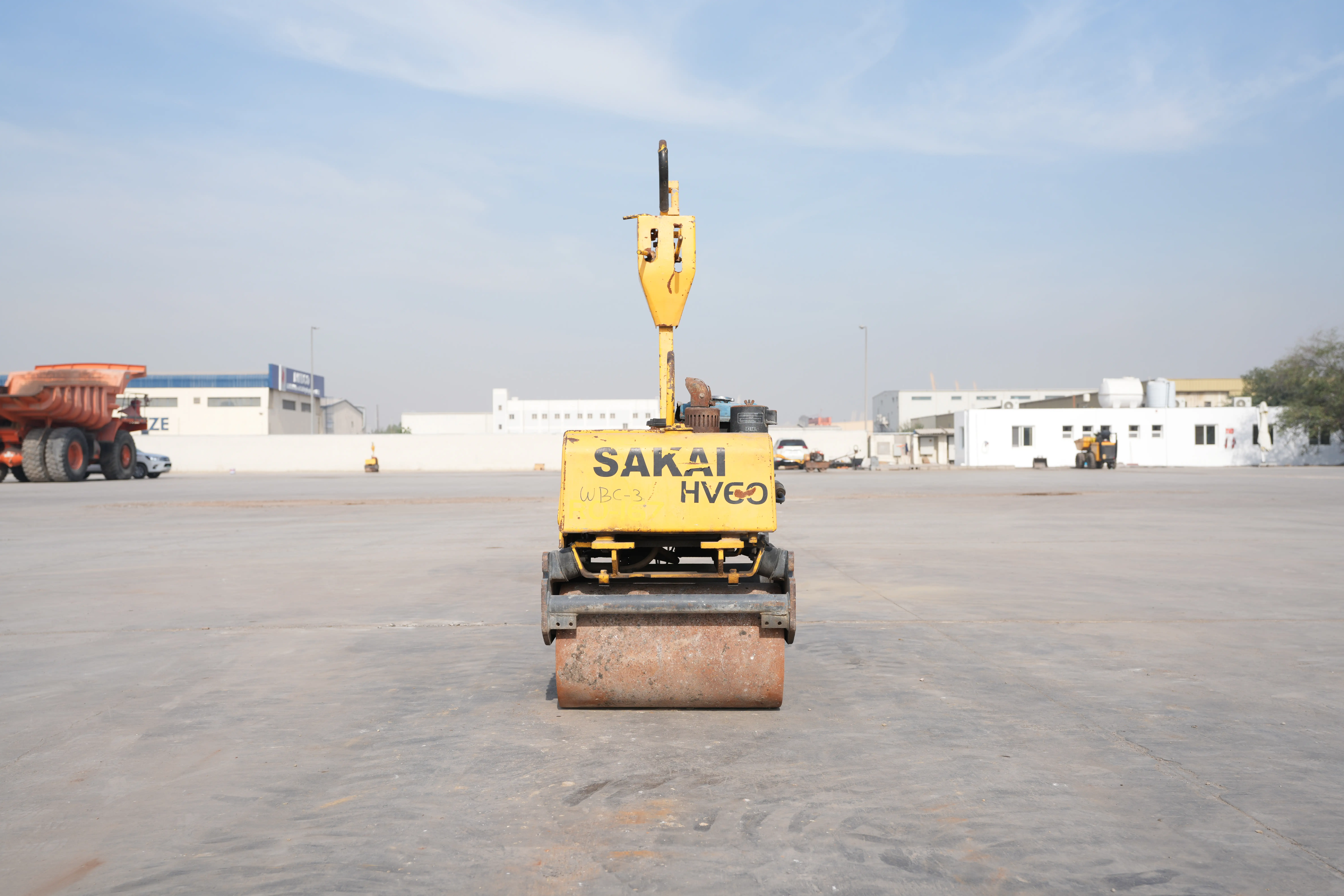 Product-Sakai HV60 walk-behind roller-exterior