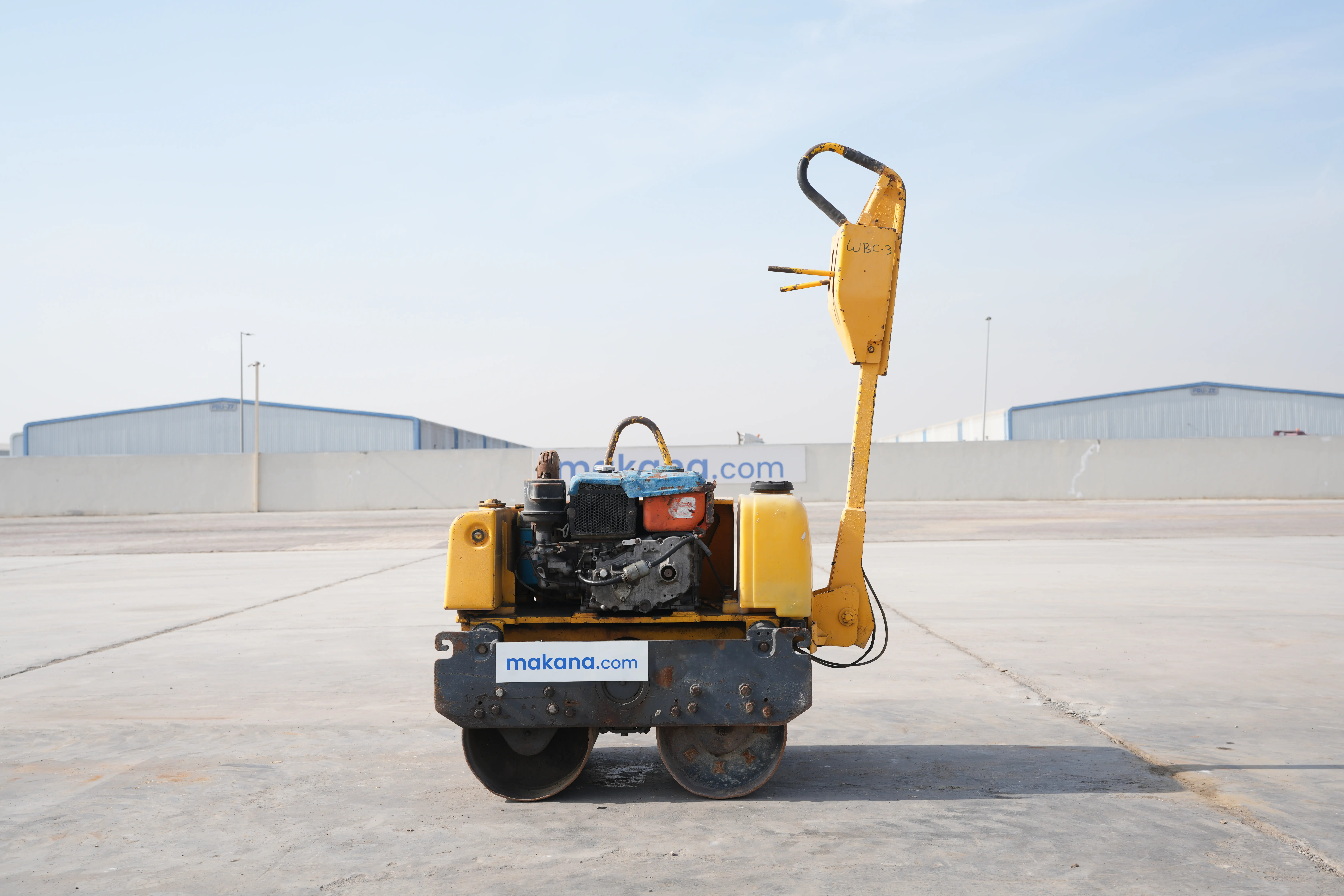 Product-Sakai HV60 walk-behind roller-exterior