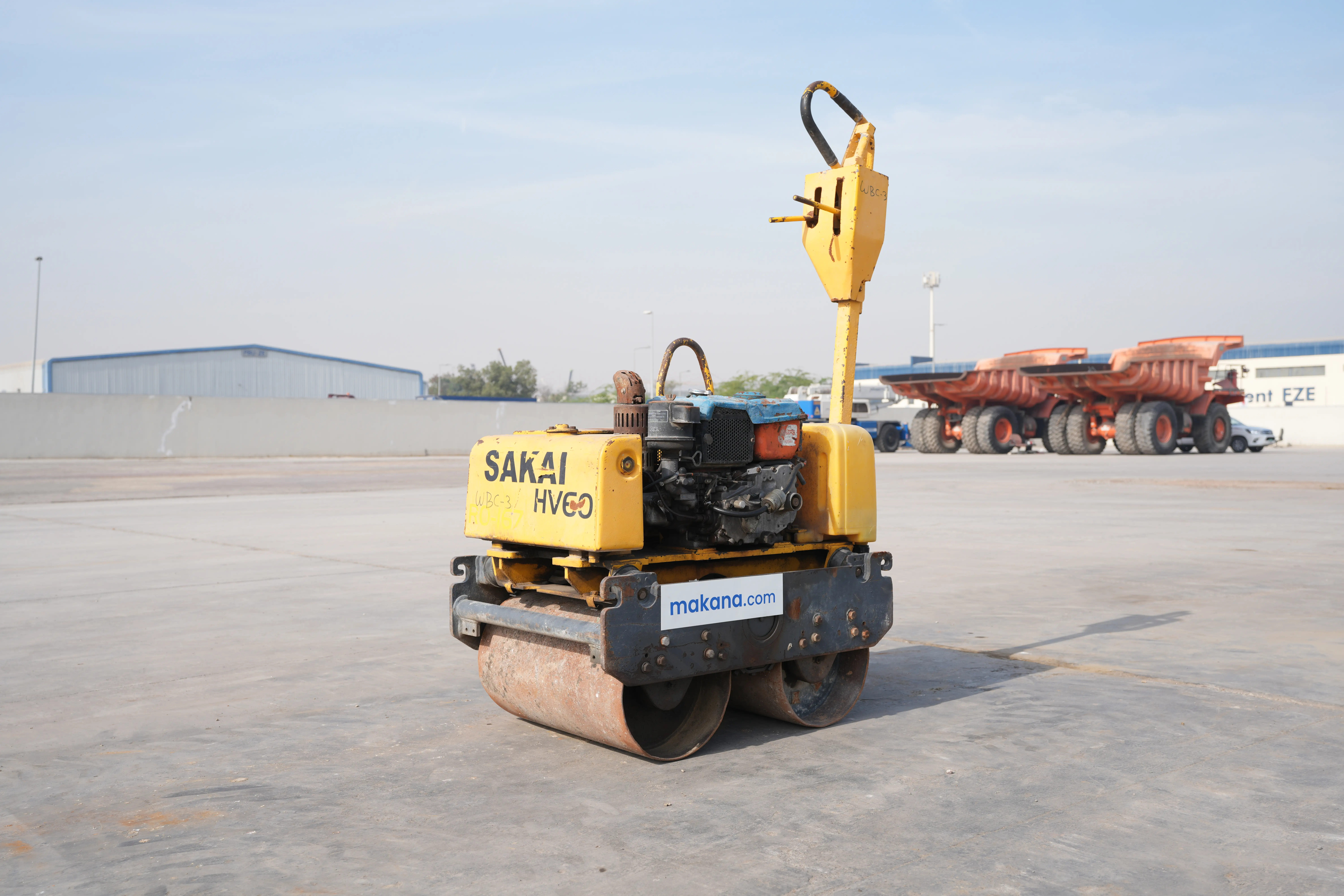 Product-Sakai HV60 walk-behind roller-exterior