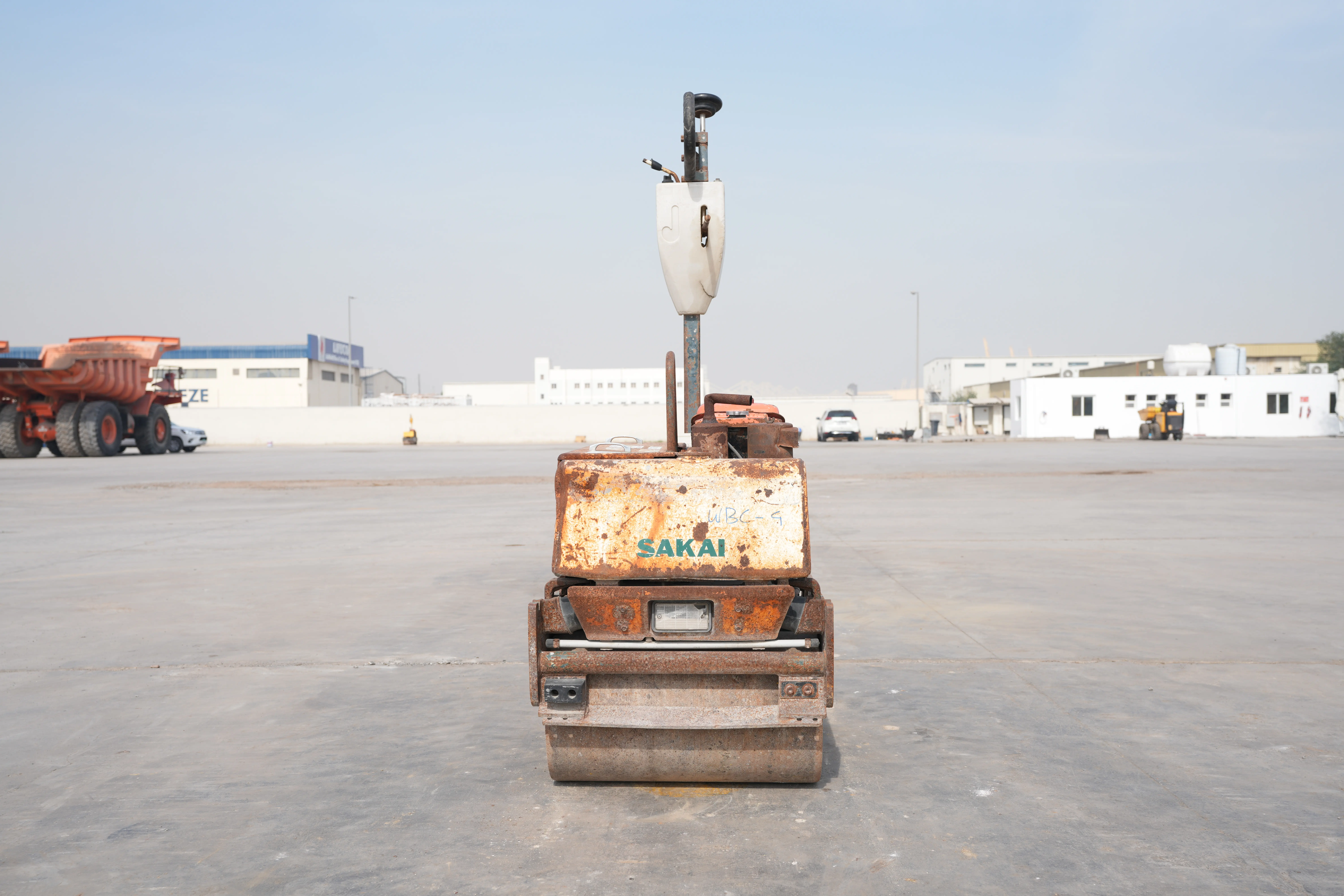 Product-Sakai HV61ST walk-behind roller-exterior