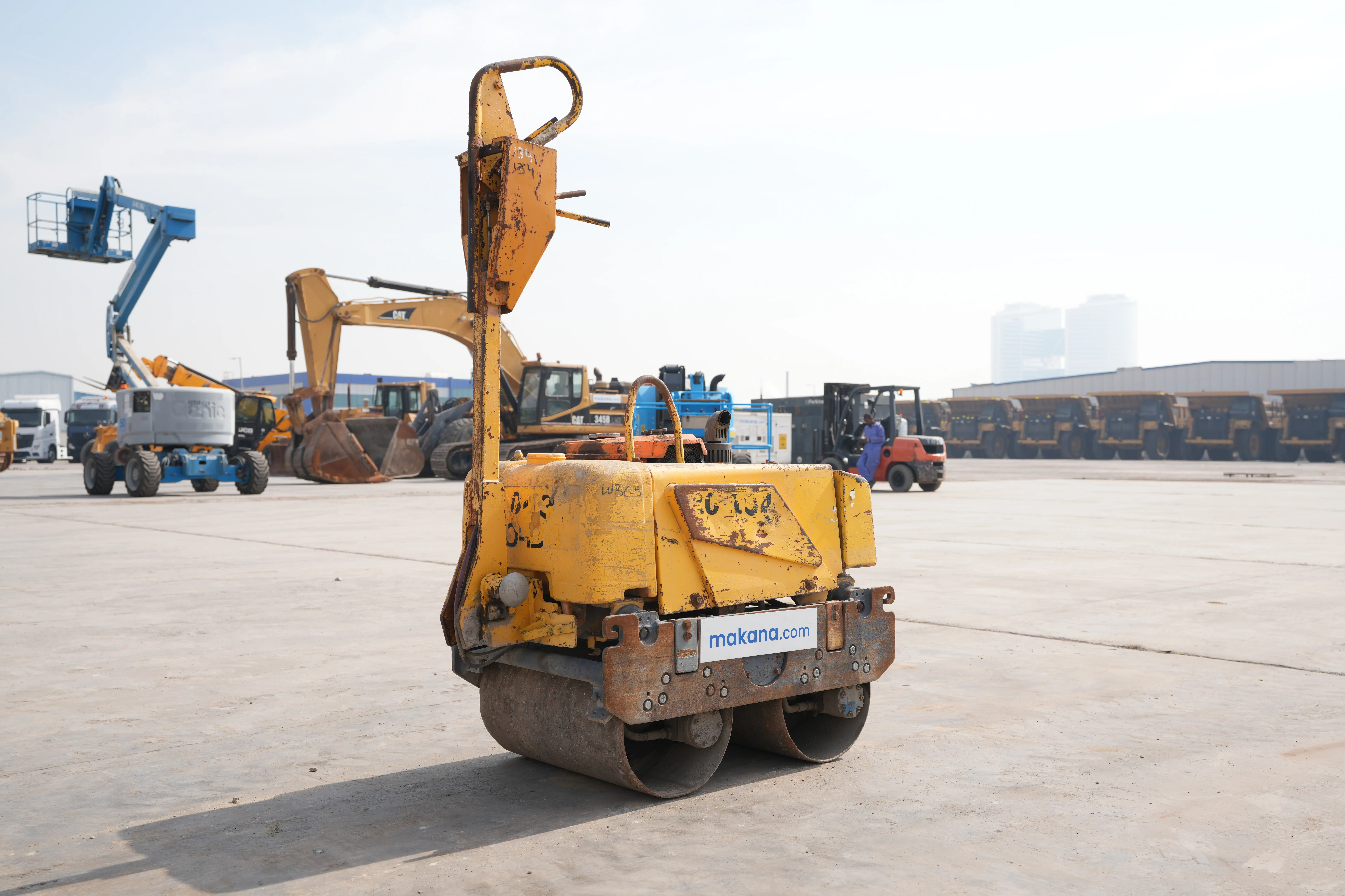 Product-Sakai HV60 walk-behind roller-exterior