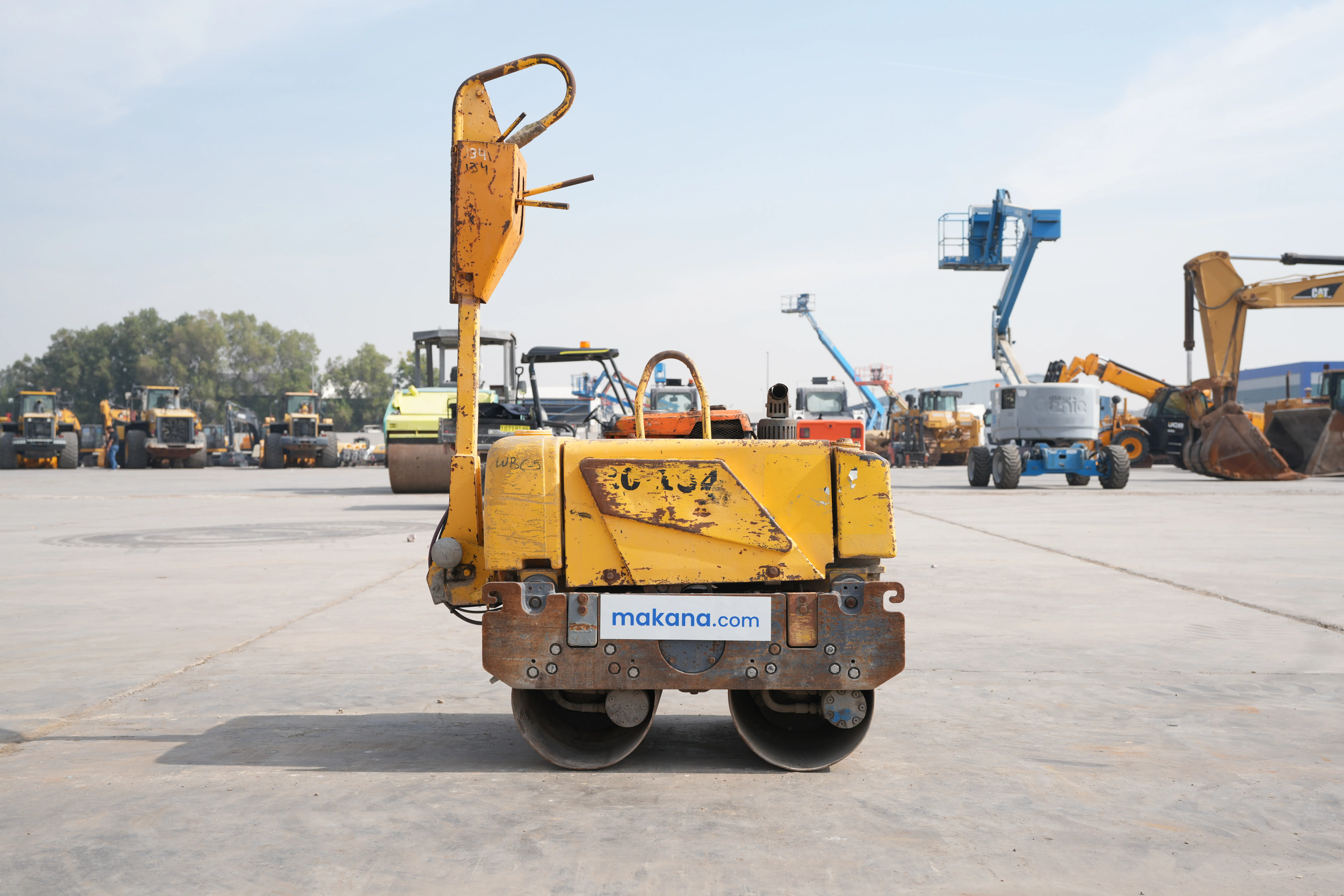 Product-Sakai HV60 walk-behind roller-exterior