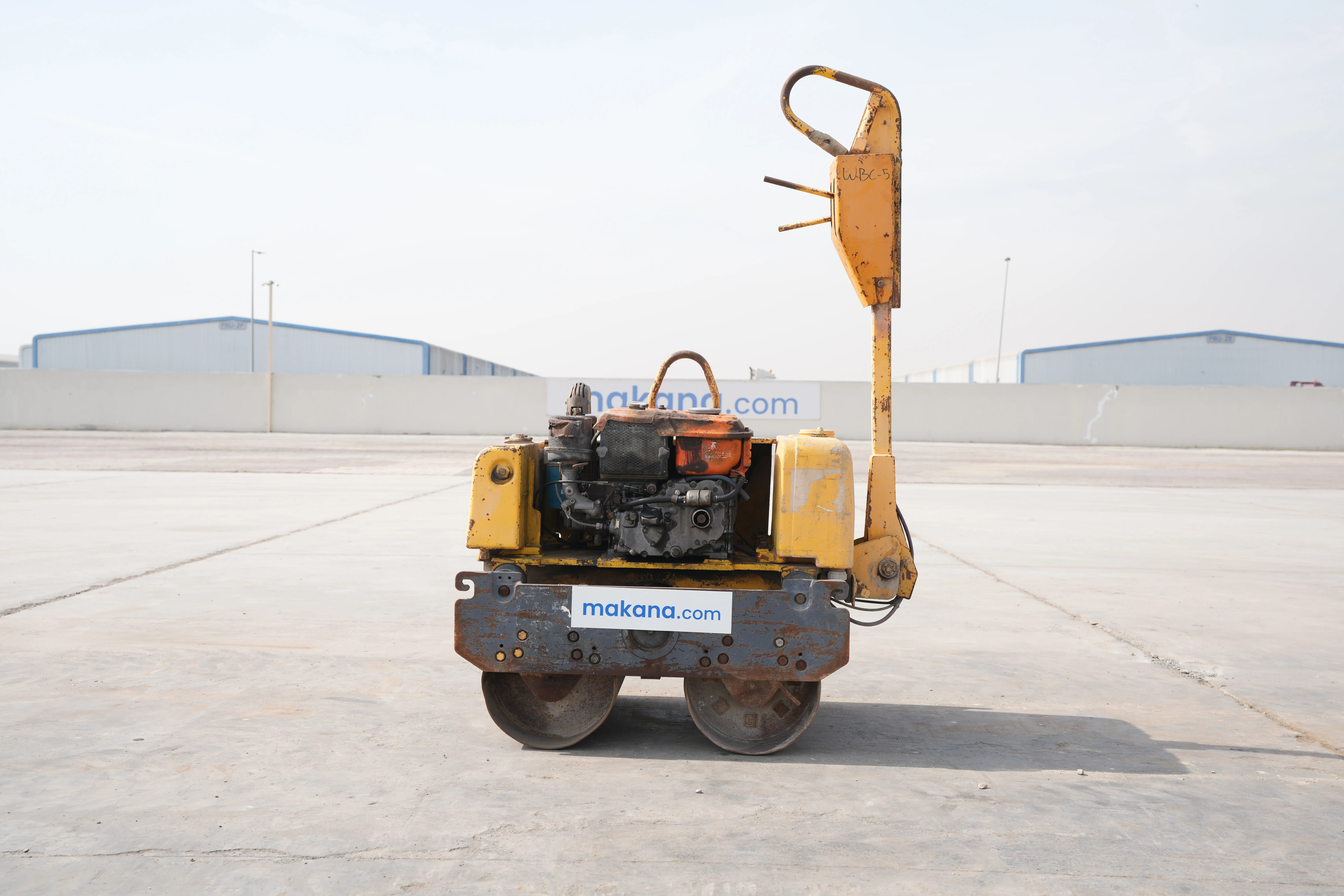 Product-Sakai HV60 walk-behind roller-exterior