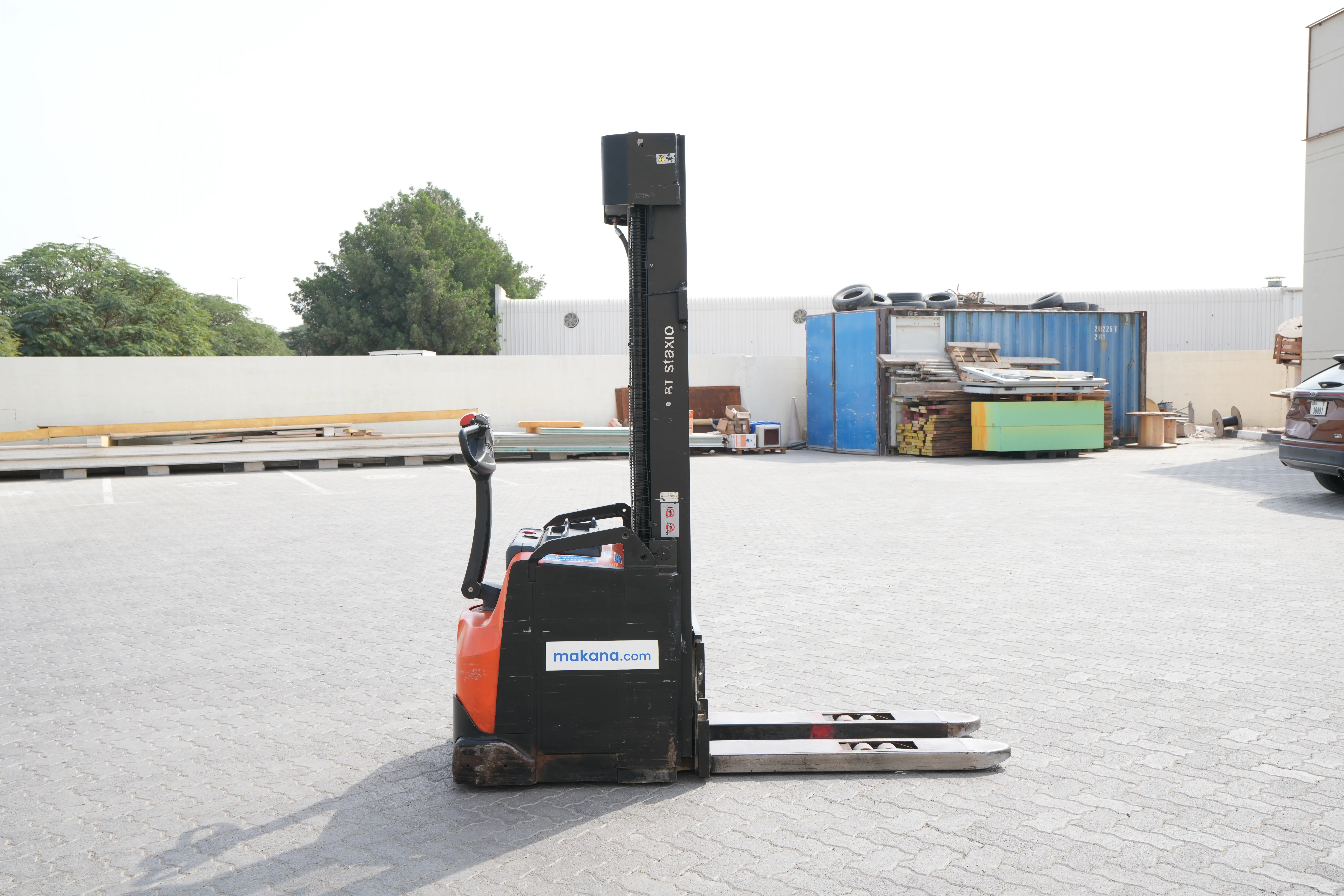Product-2016 Toyota Staxio SWE160 pallet stacker-exterior