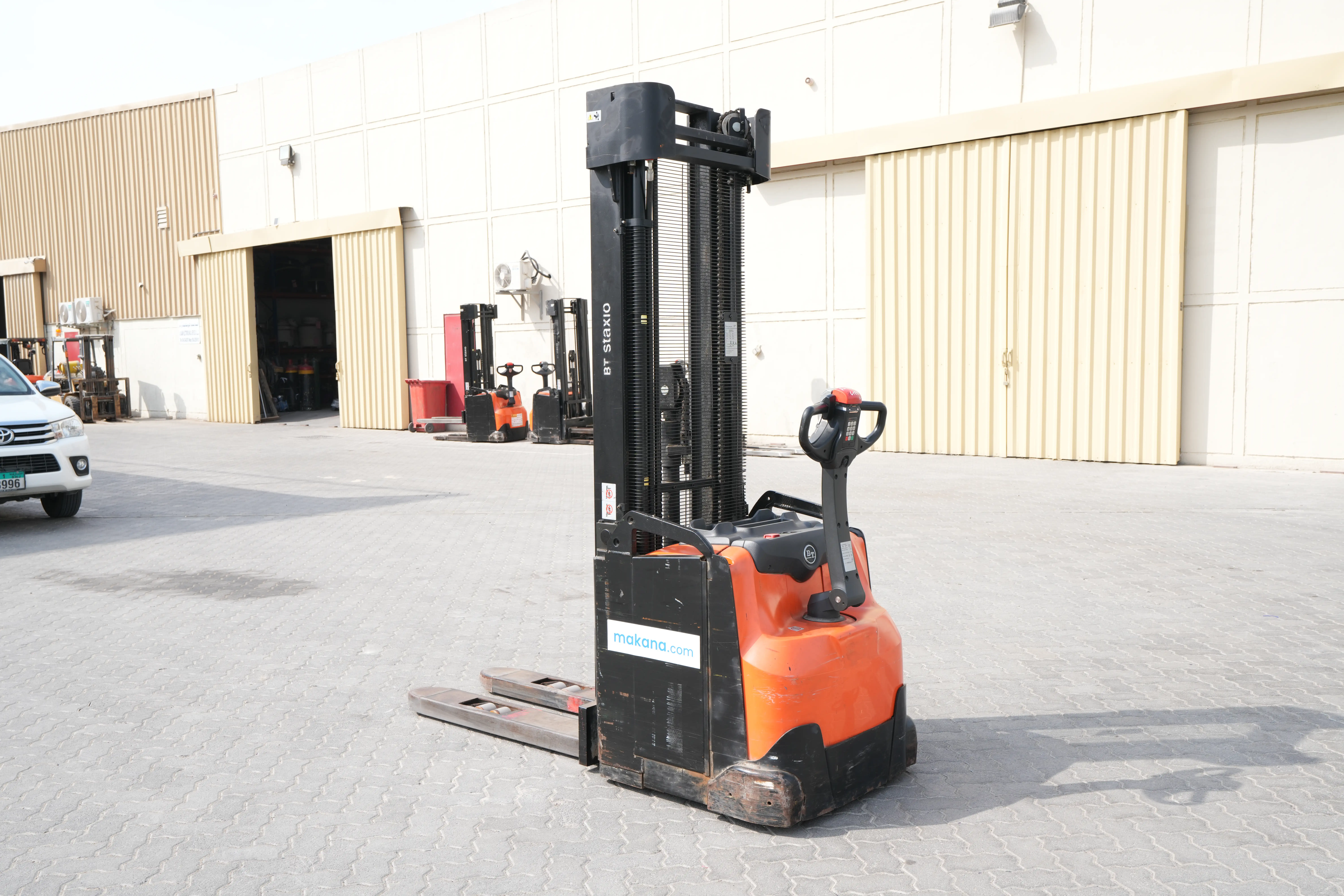 Product-2016 Toyota Staxio SWE160 pallet stacker-exterior