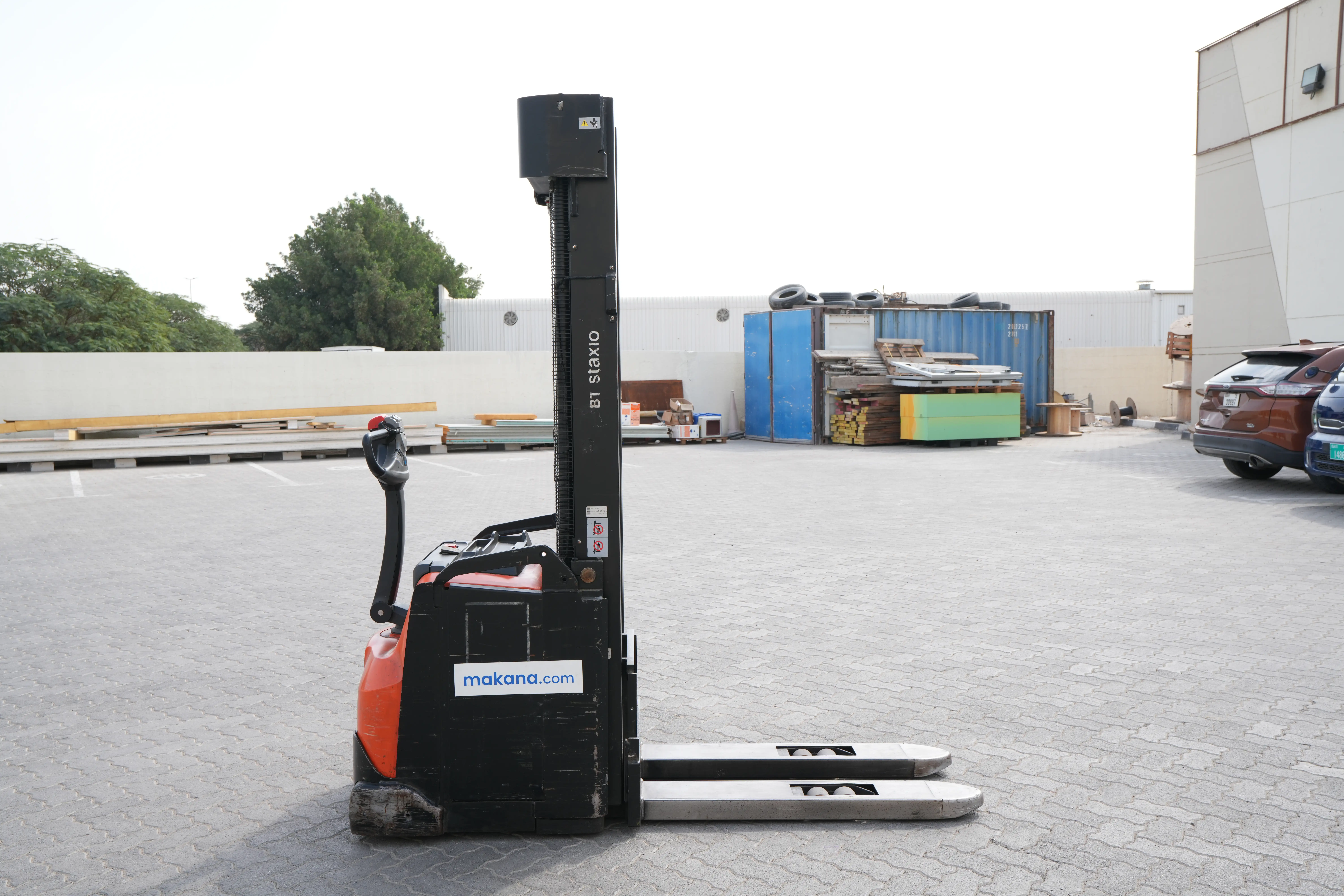 Product-2016 Toyota Staxio SWE160 pallet stacker-exterior