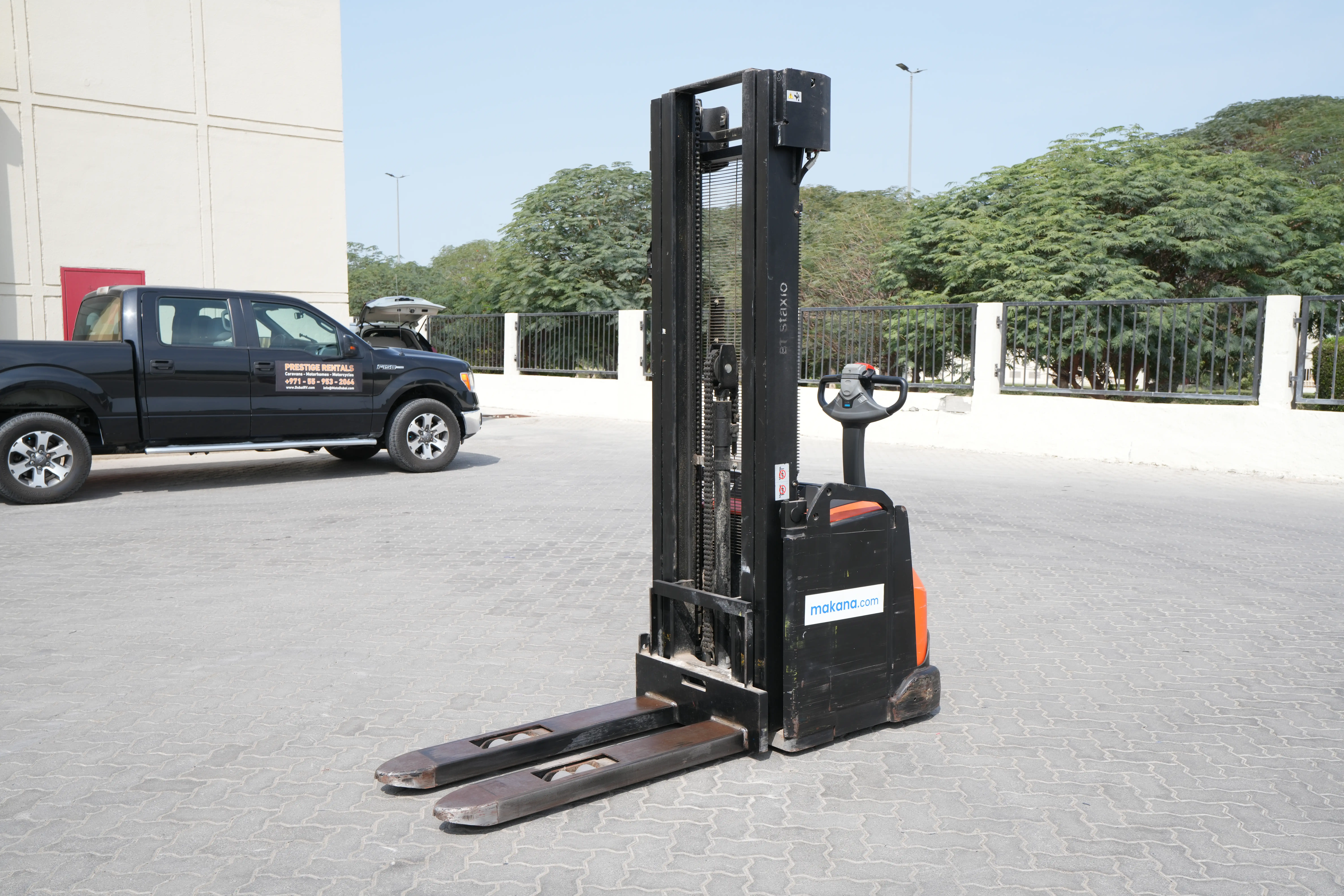 Product-2016 Toyota Staxio SWE160 pallet stacker-exterior
