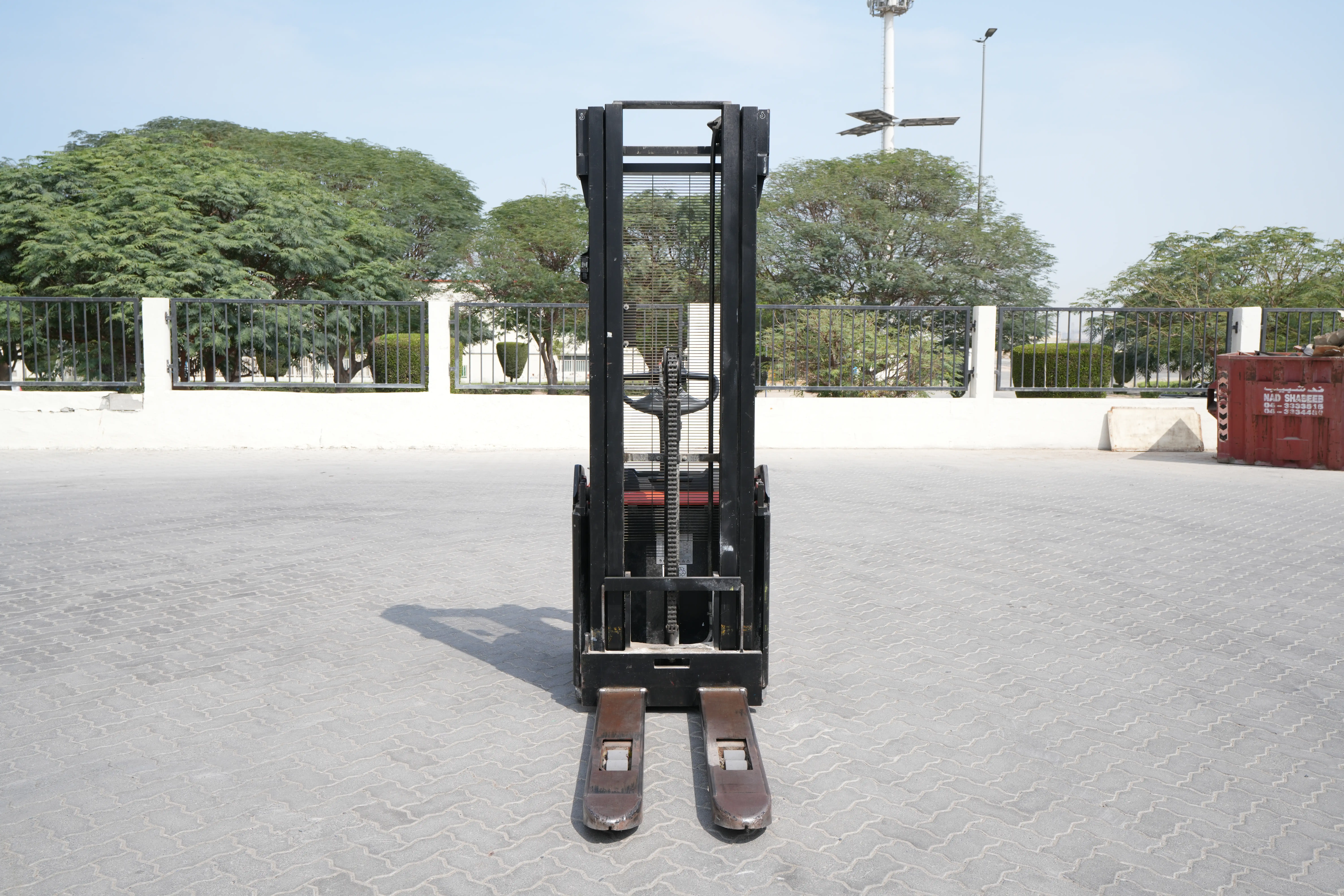 Product-2016 Toyota Staxio SWE160 pallet stacker-exterior