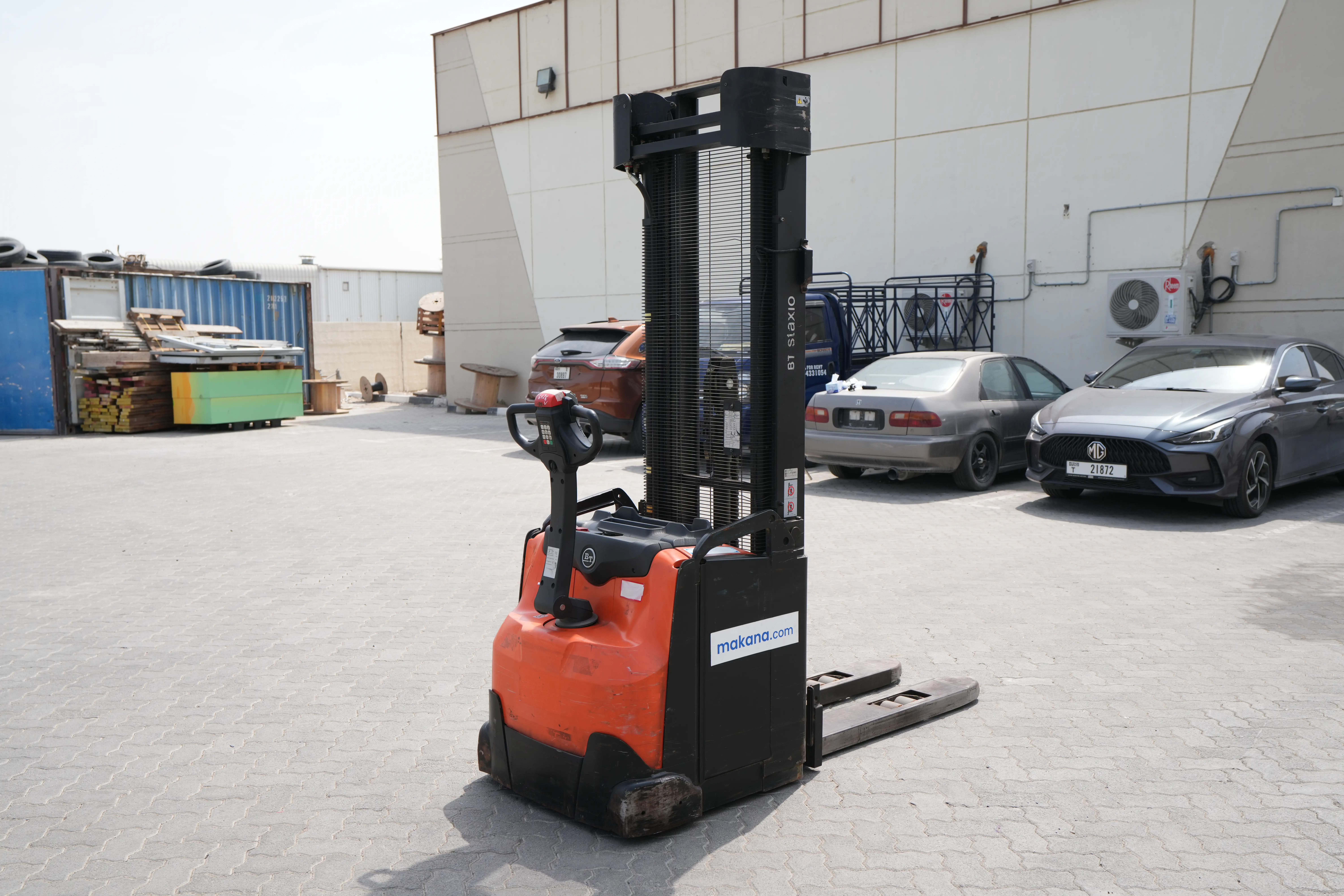 Product-2016 Toyota Staxio SWE160 pallet stacker-exterior