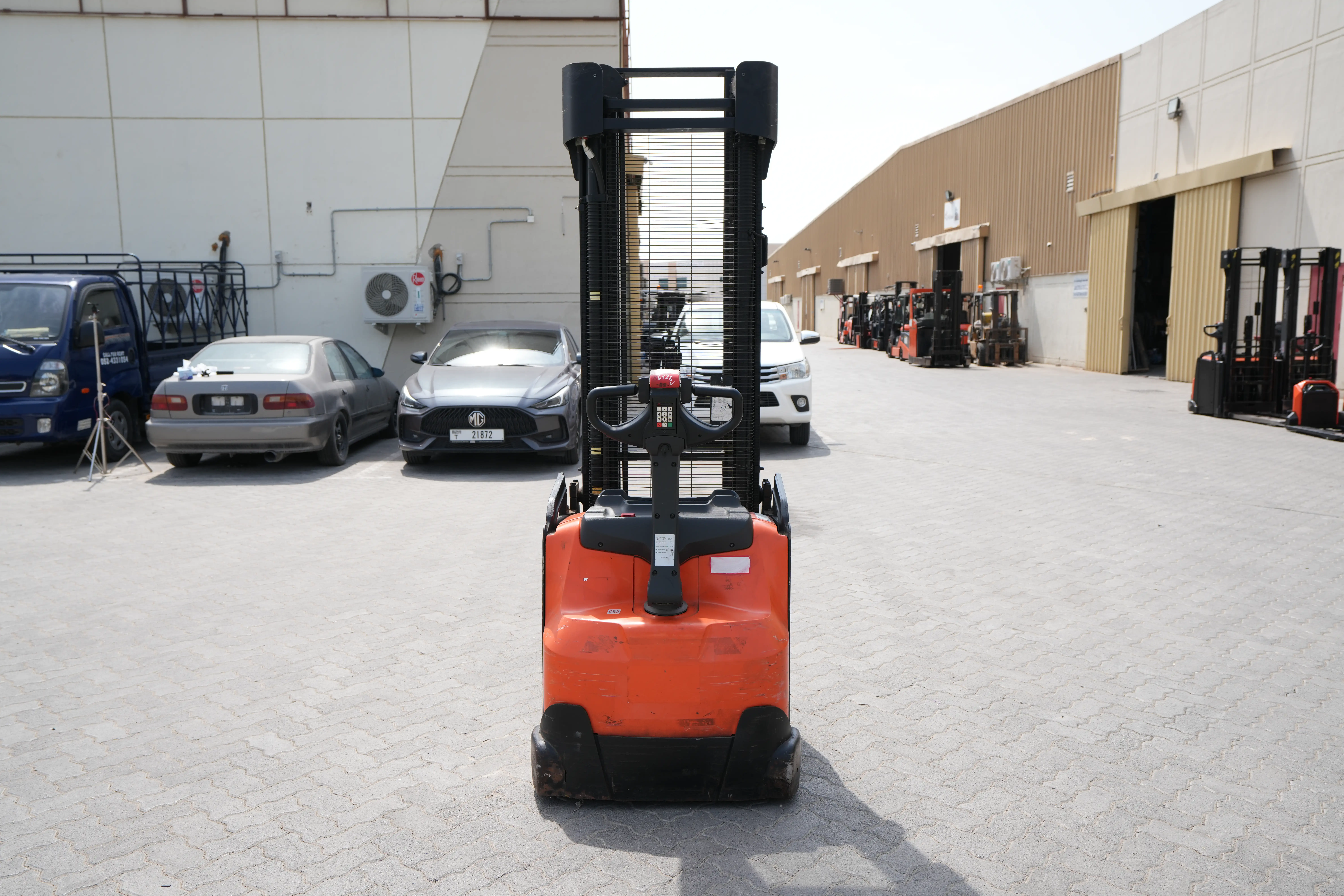 Product-2016 Toyota Staxio SWE160 pallet stacker-exterior